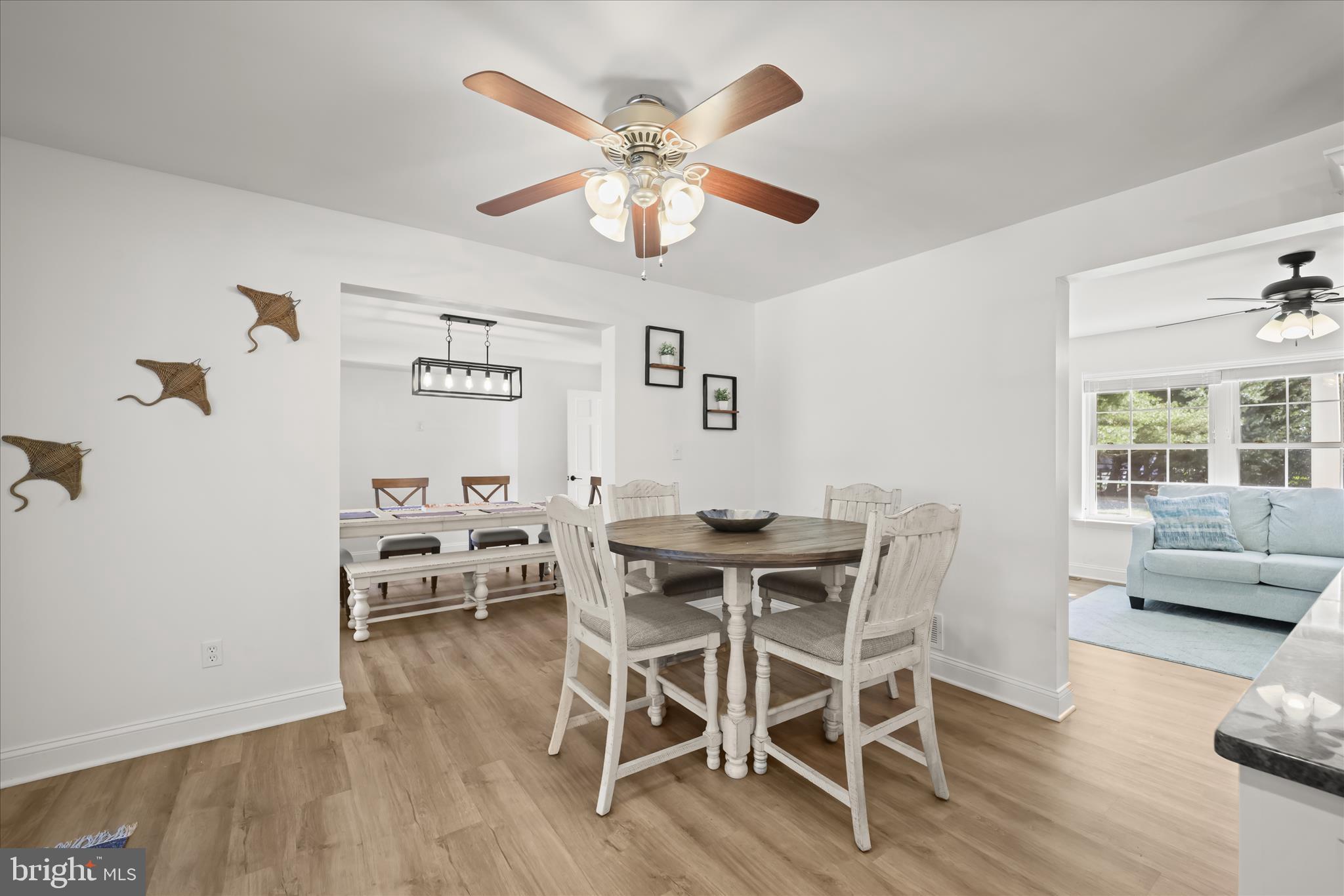 HOLLAND CLIFF SHORES - Residential