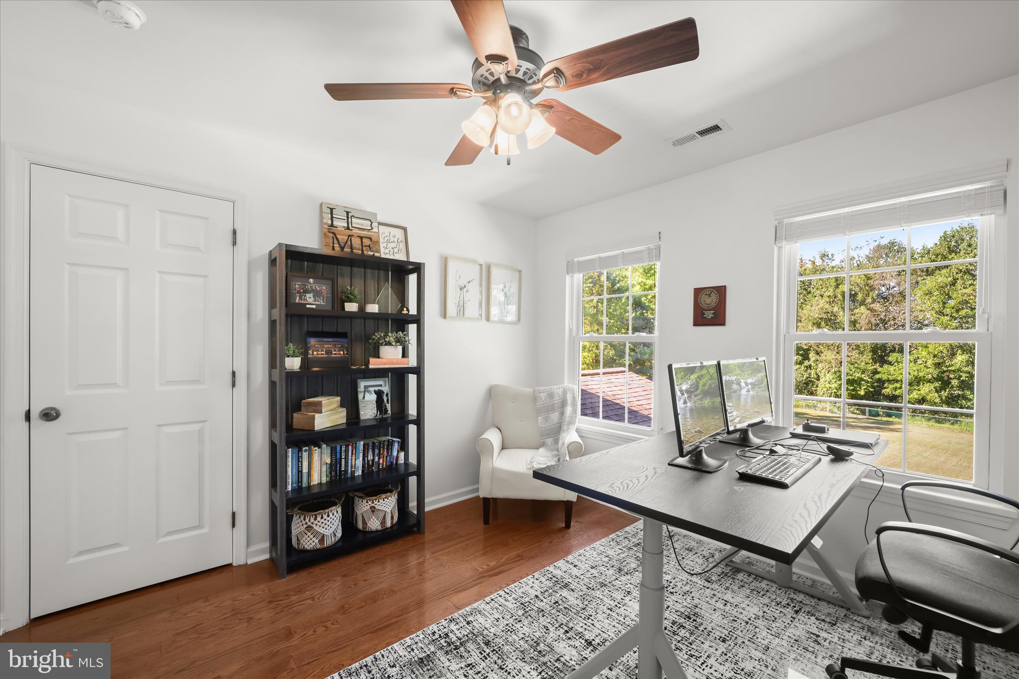 HOLLAND CLIFF SHORES - Residential