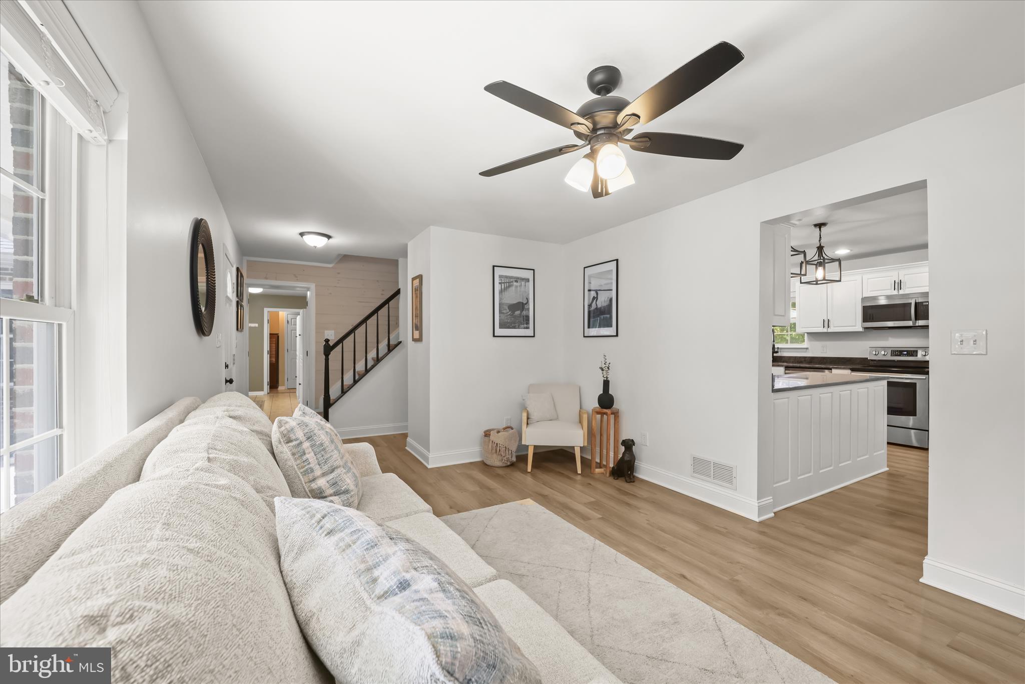 HOLLAND CLIFF SHORES - Residential