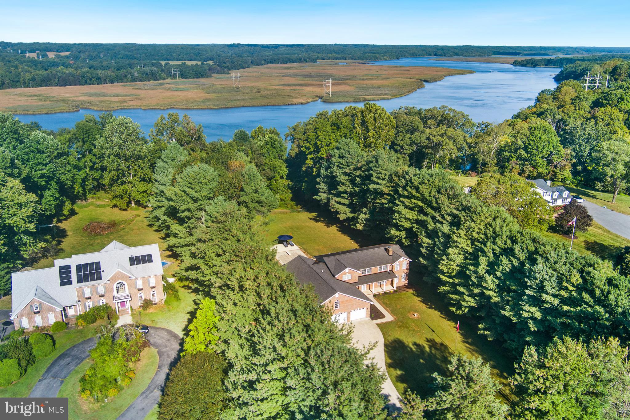 HOLLAND CLIFF SHORES - Residential