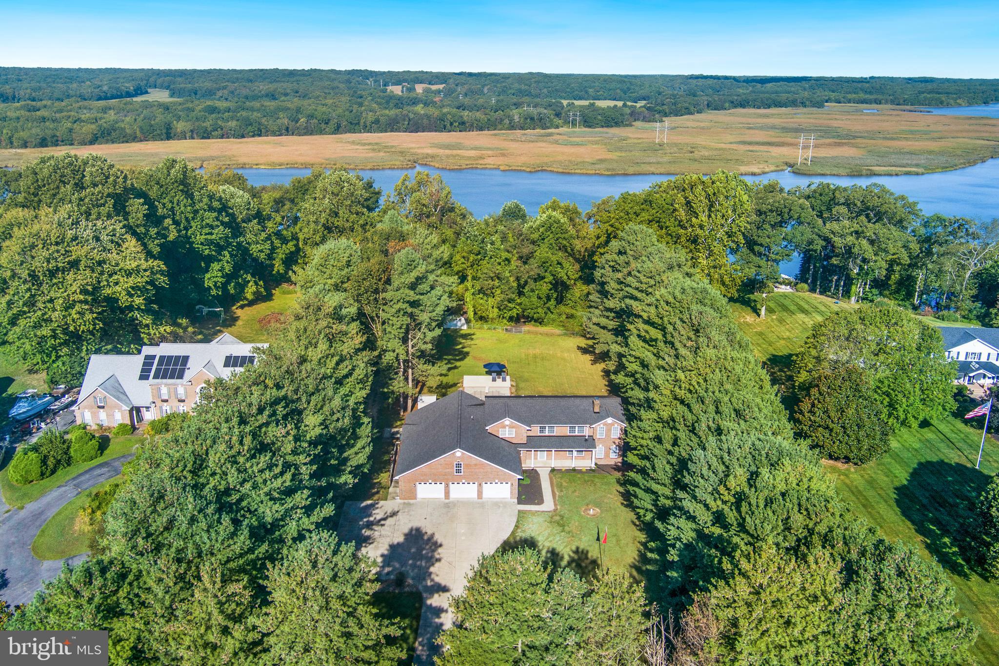 HOLLAND CLIFF SHORES - Residential