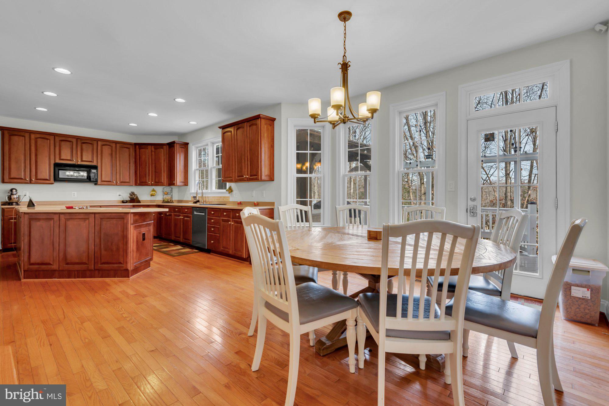 GREENSPRING AT COMPASS POINTE - Residential