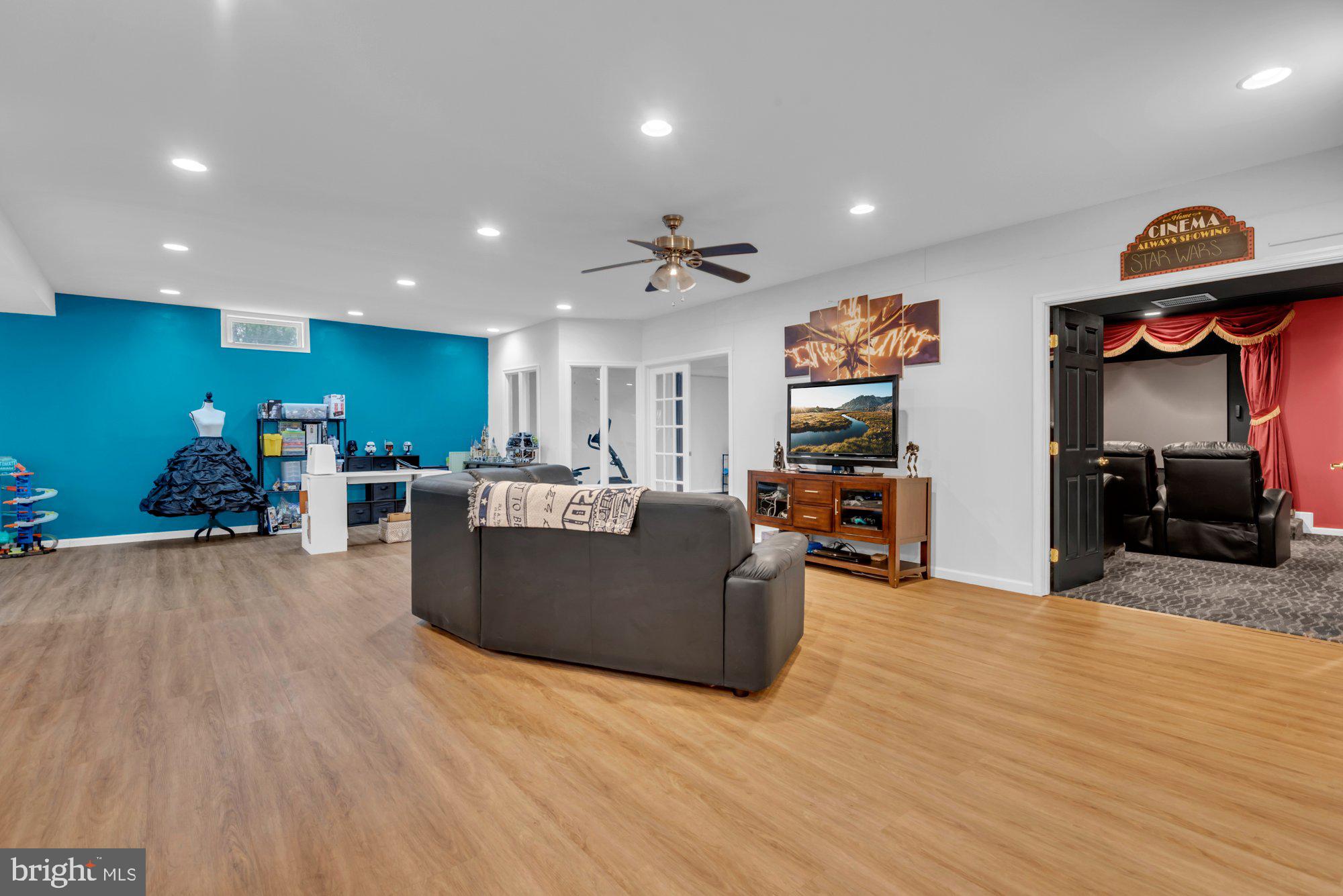 GREENSPRING AT COMPASS POINTE - Residential