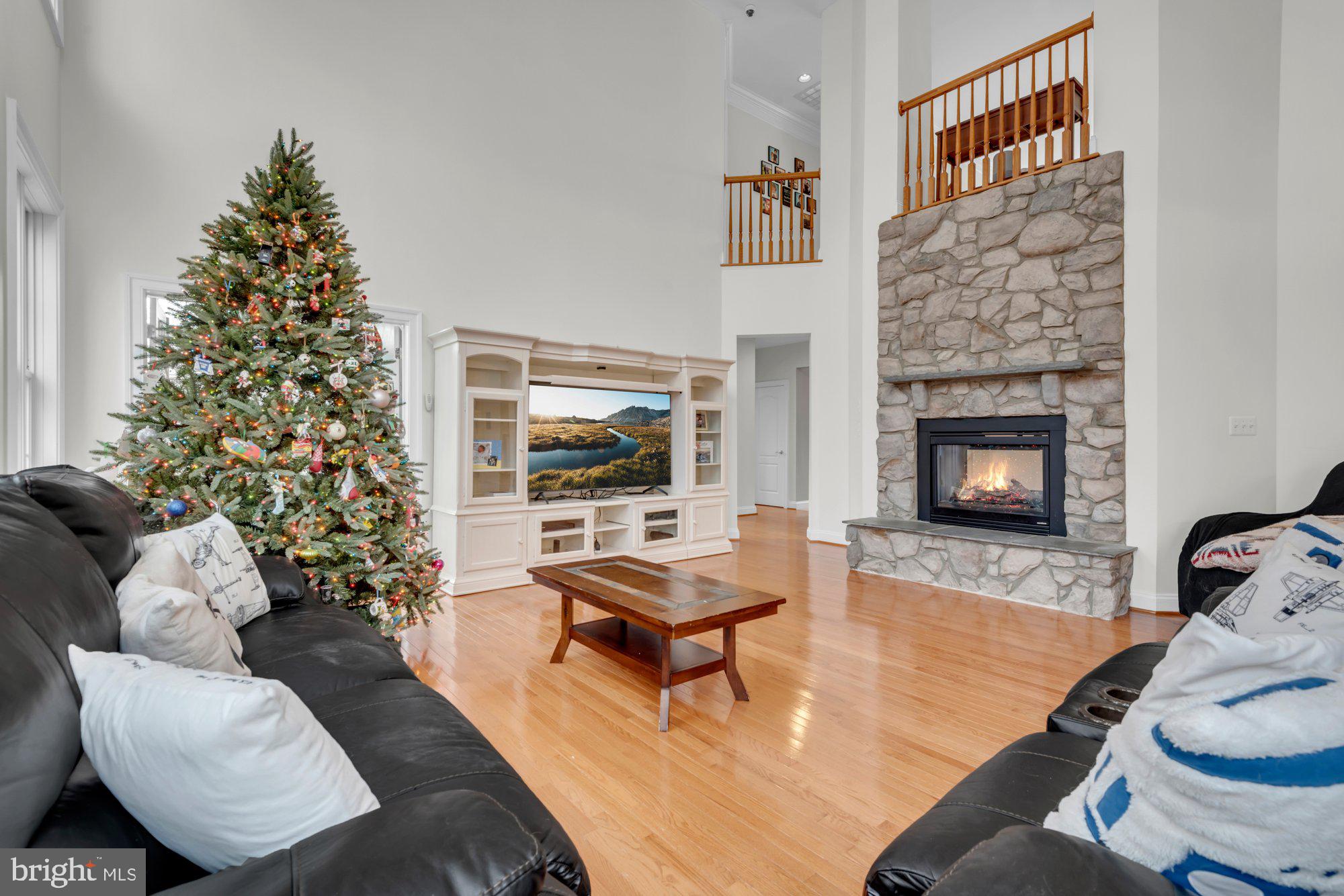 GREENSPRING AT COMPASS POINTE - Residential