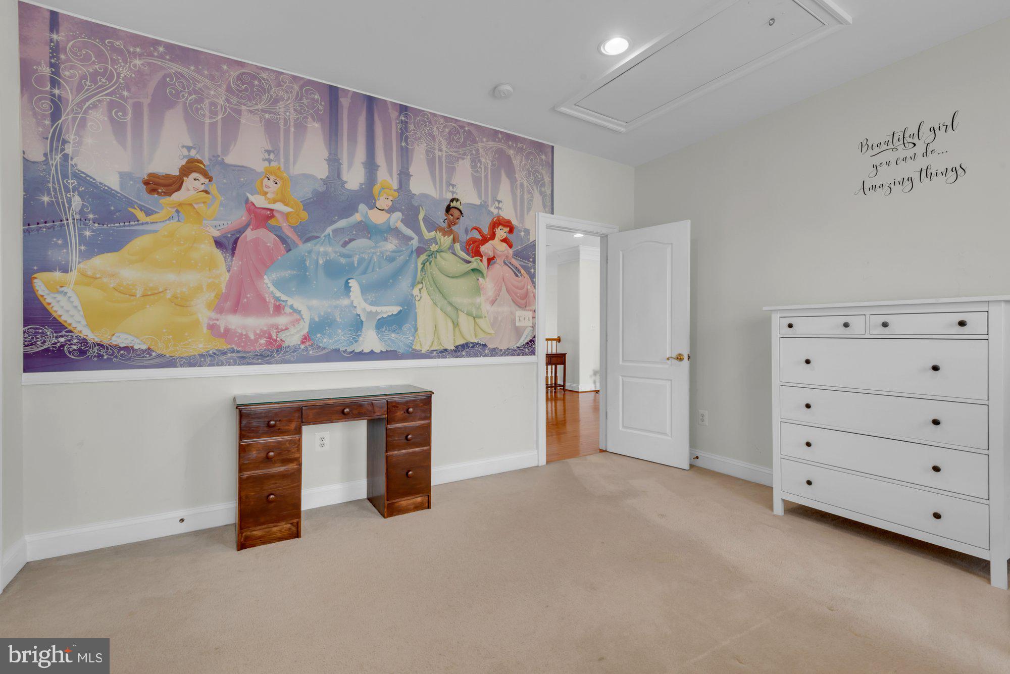 GREENSPRING AT COMPASS POINTE - Residential