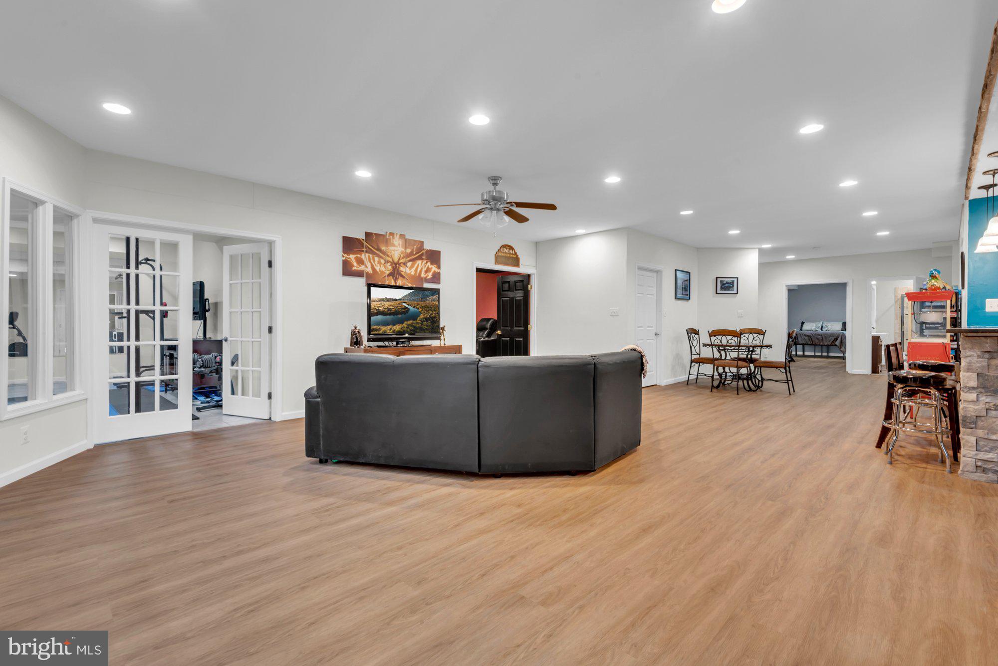 GREENSPRING AT COMPASS POINTE - Residential