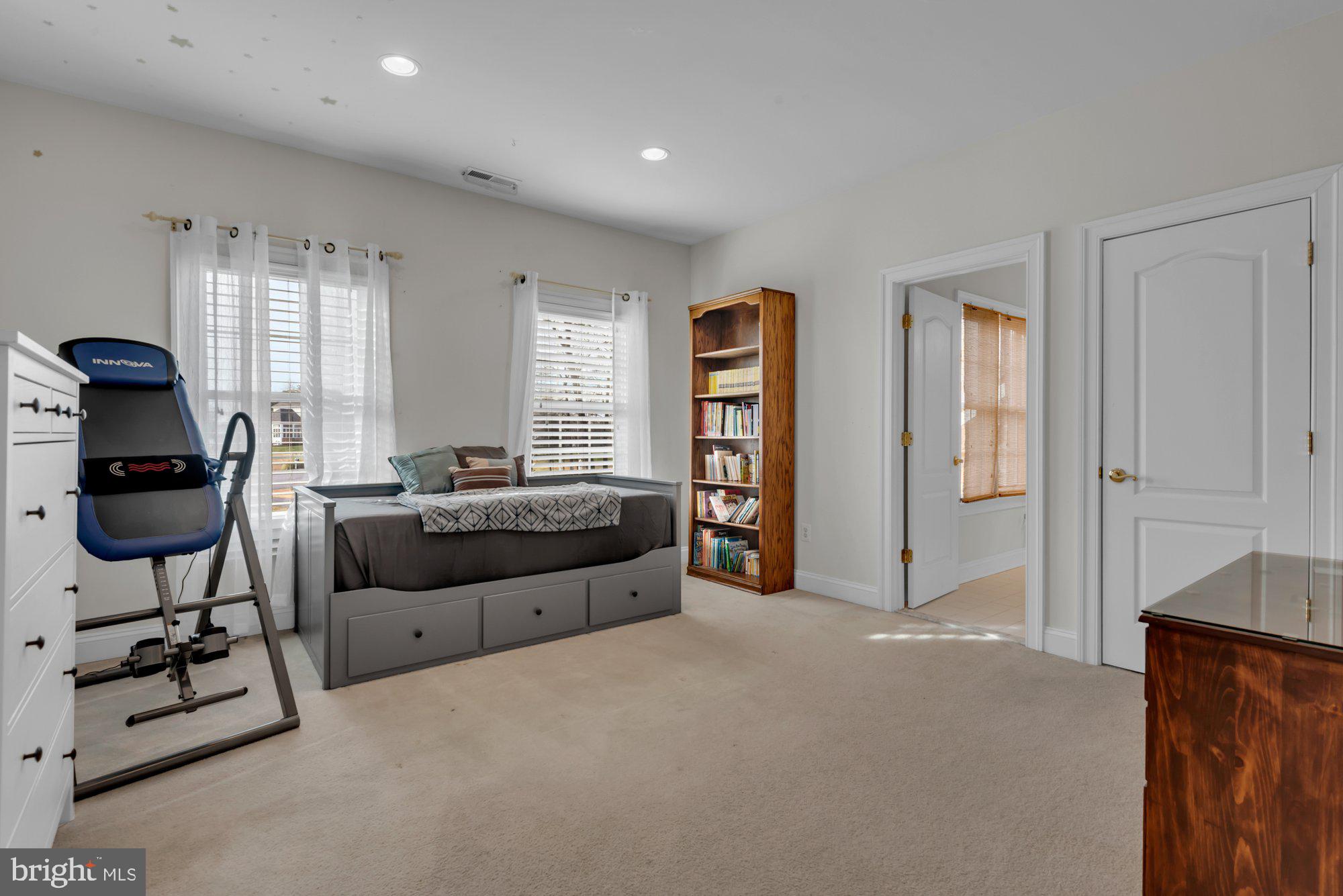 GREENSPRING AT COMPASS POINTE - Residential