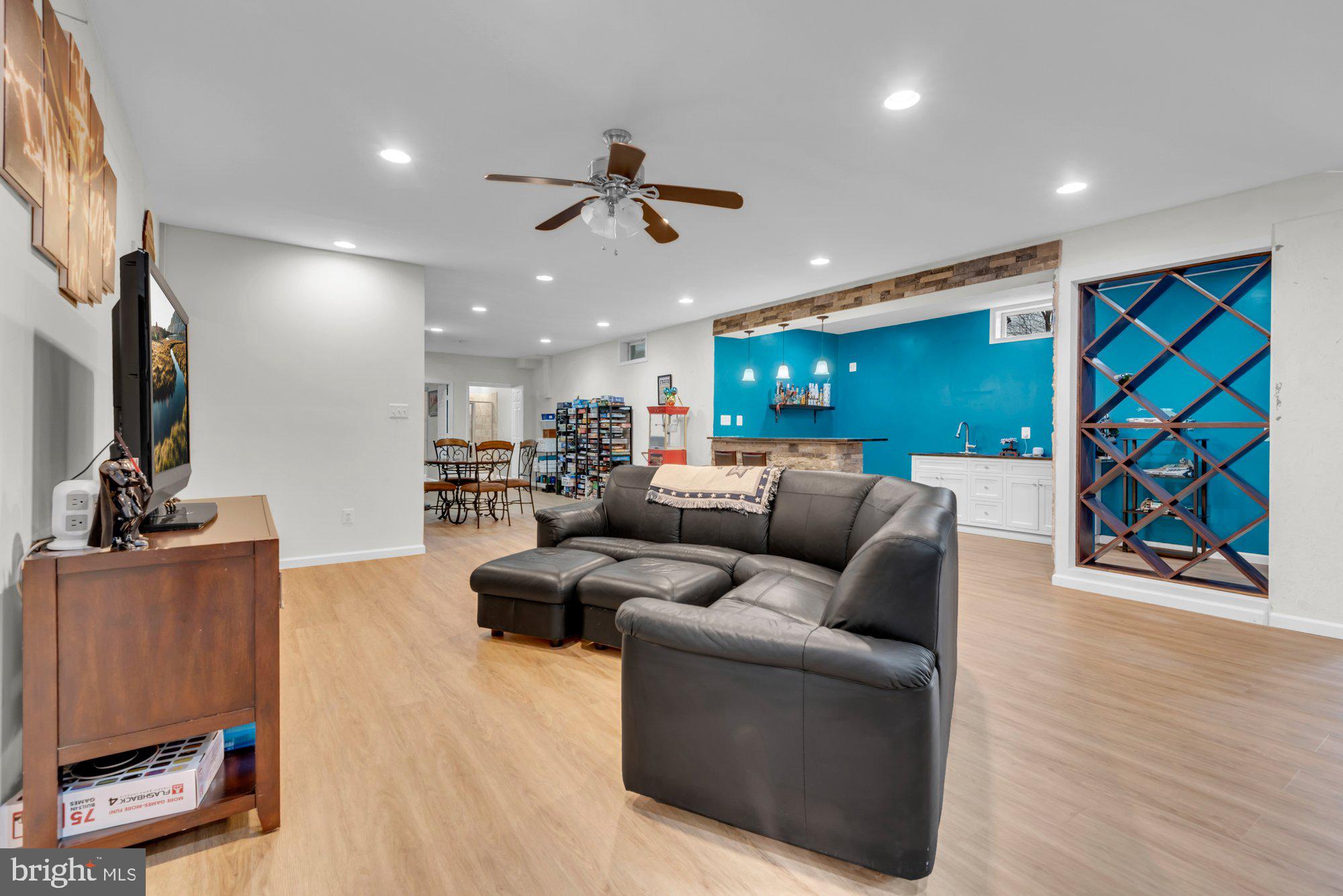 GREENSPRING AT COMPASS POINTE - Residential