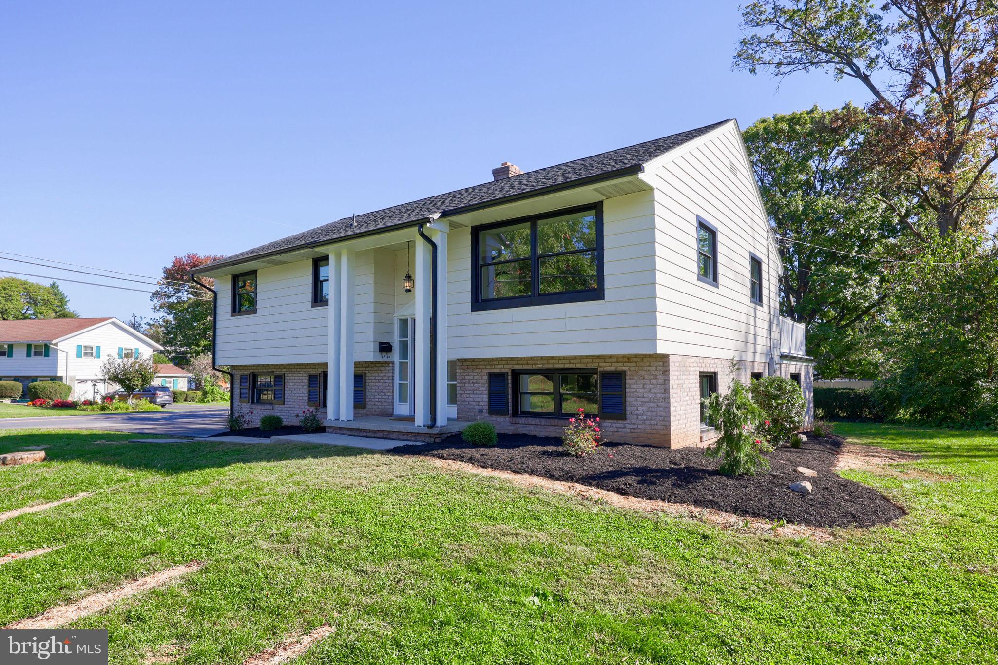 1523 ESBENSHADE ROAD