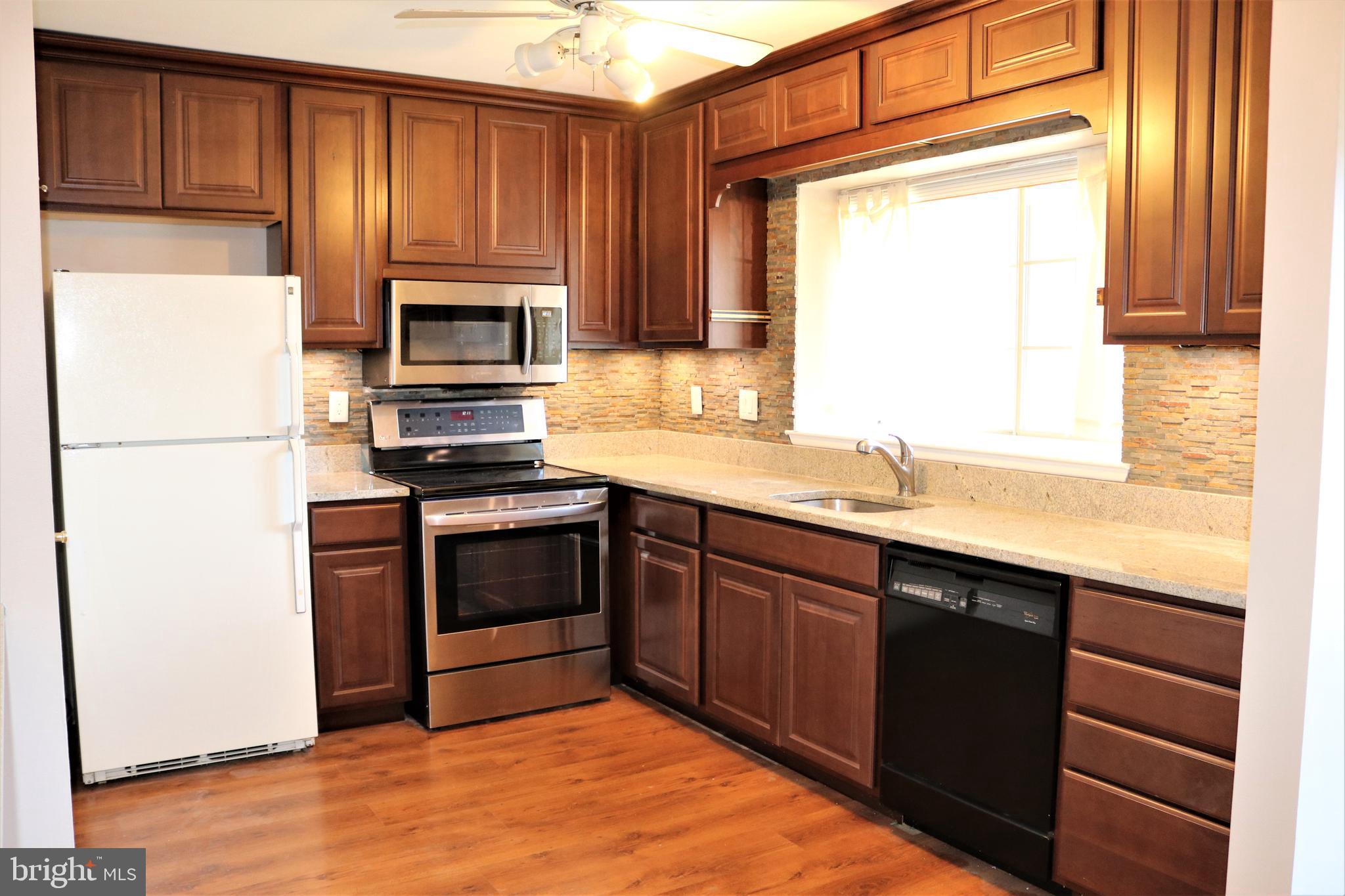 SILVER SPRING STATION - Residential