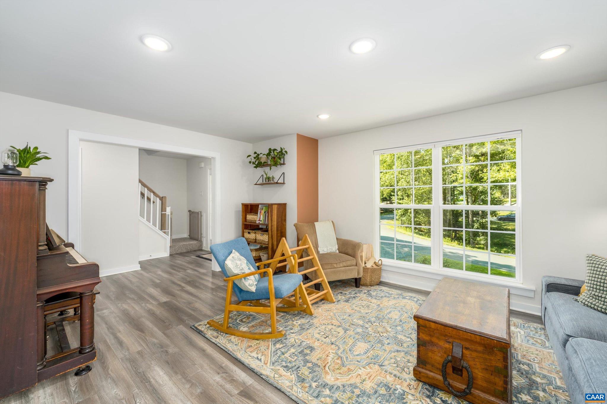 LAKE MONTICELLO - Residential