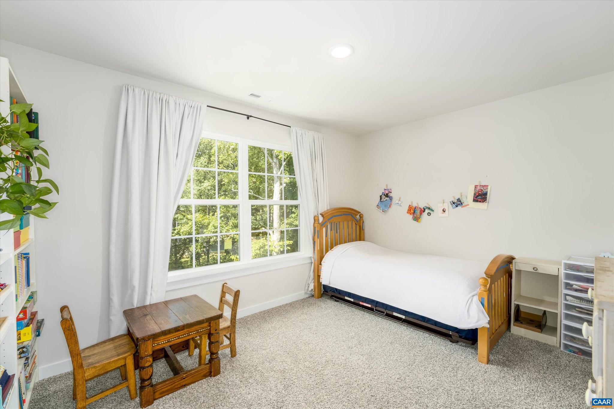 LAKE MONTICELLO - Residential