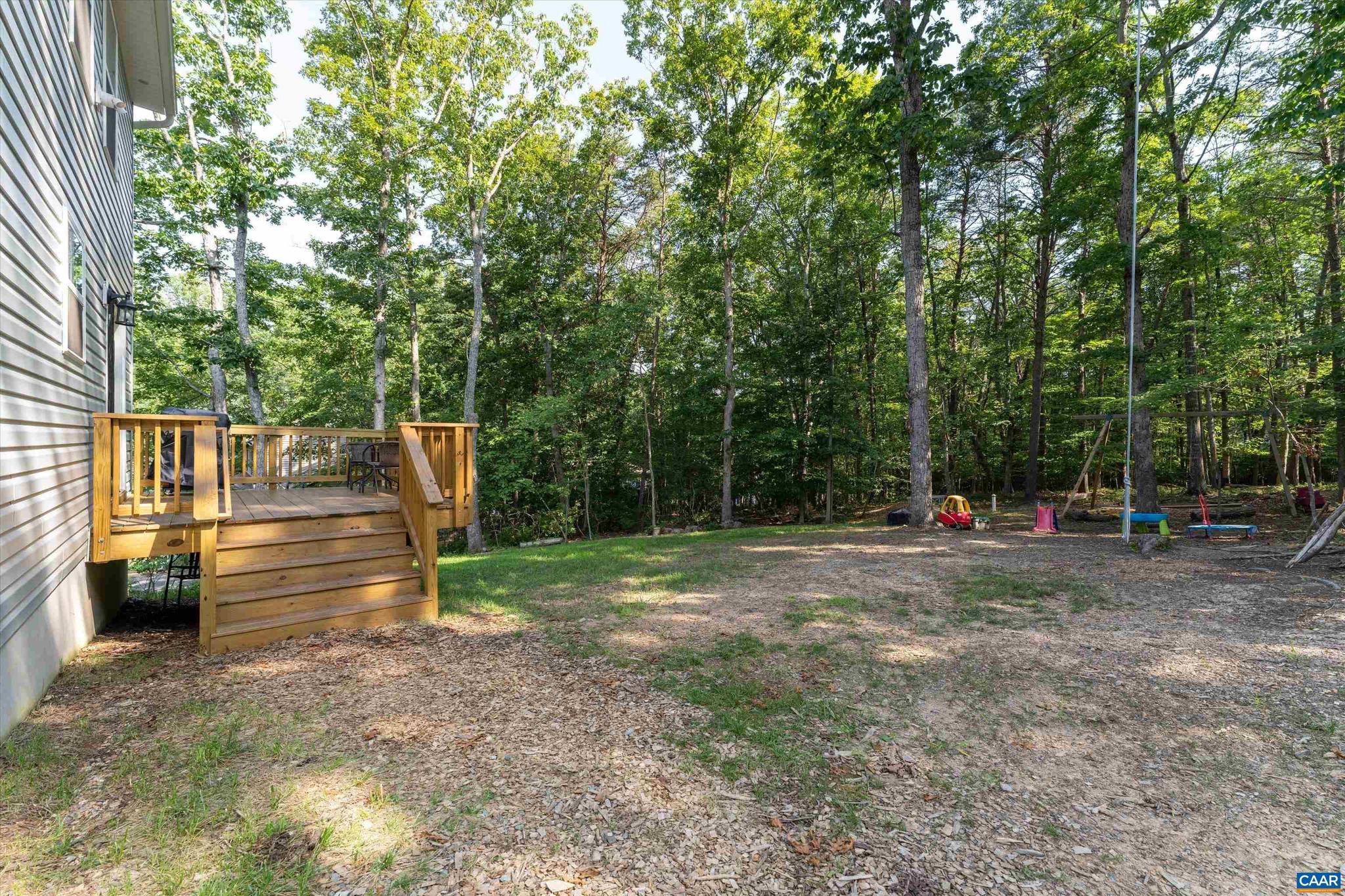 LAKE MONTICELLO - Residential