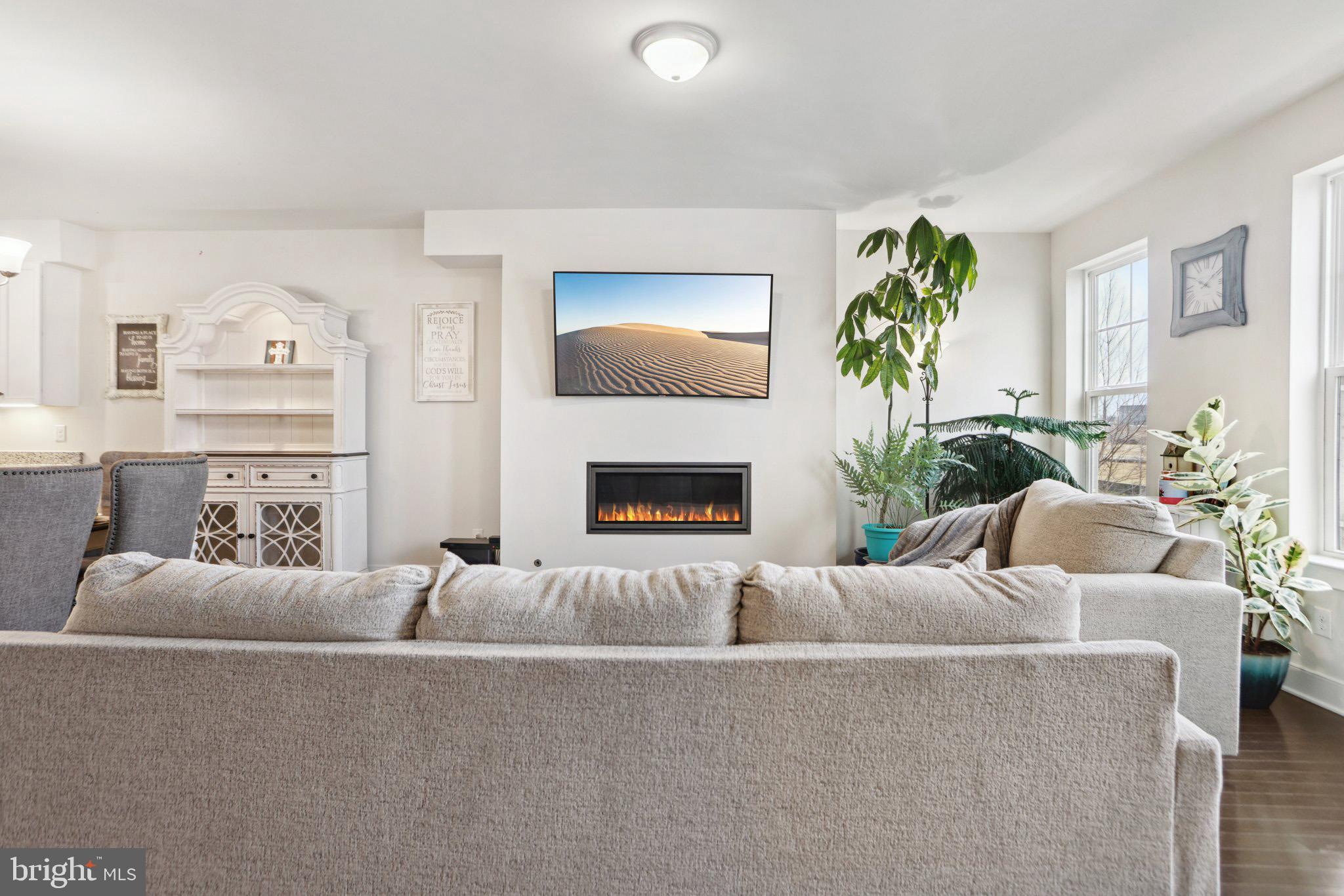 POTOMAC SHORES - Residential