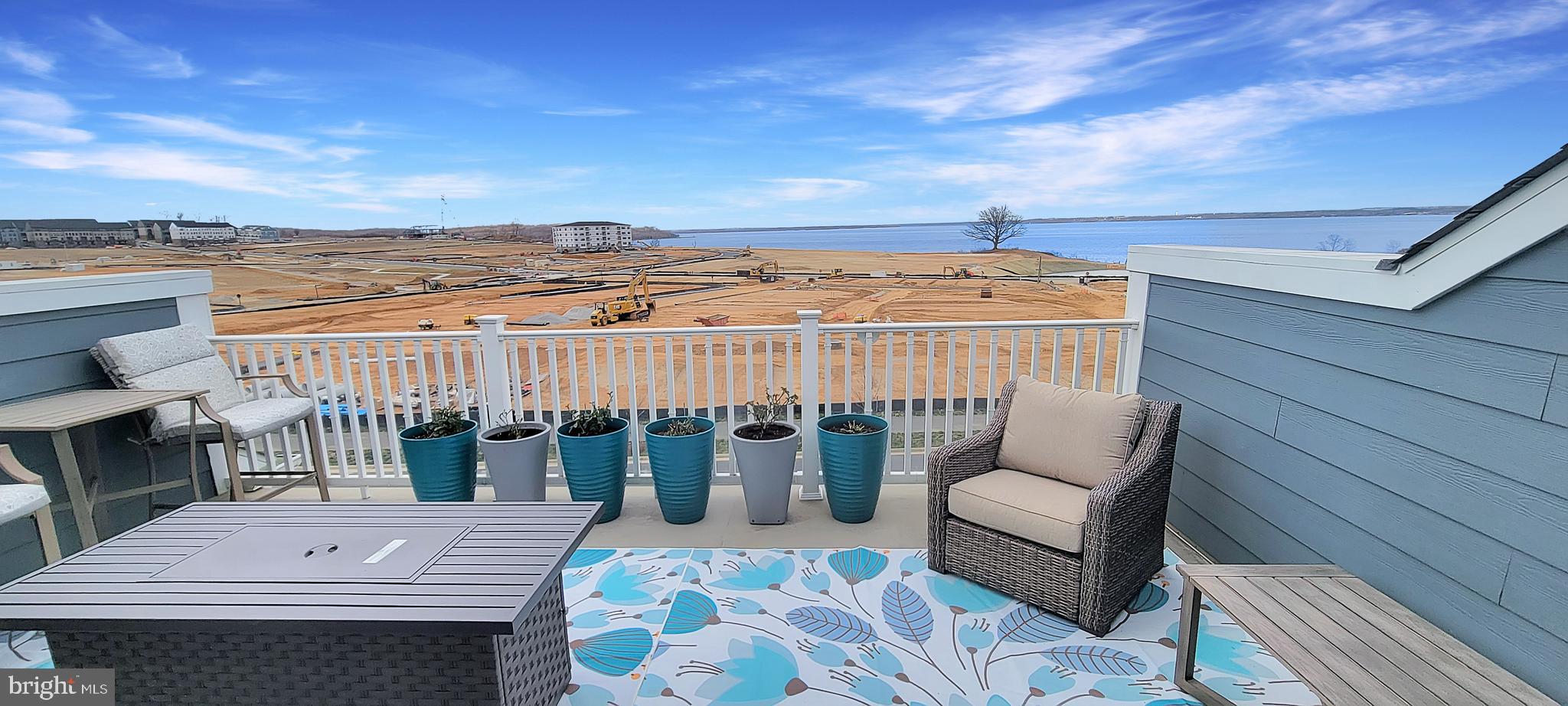 POTOMAC SHORES - Residential