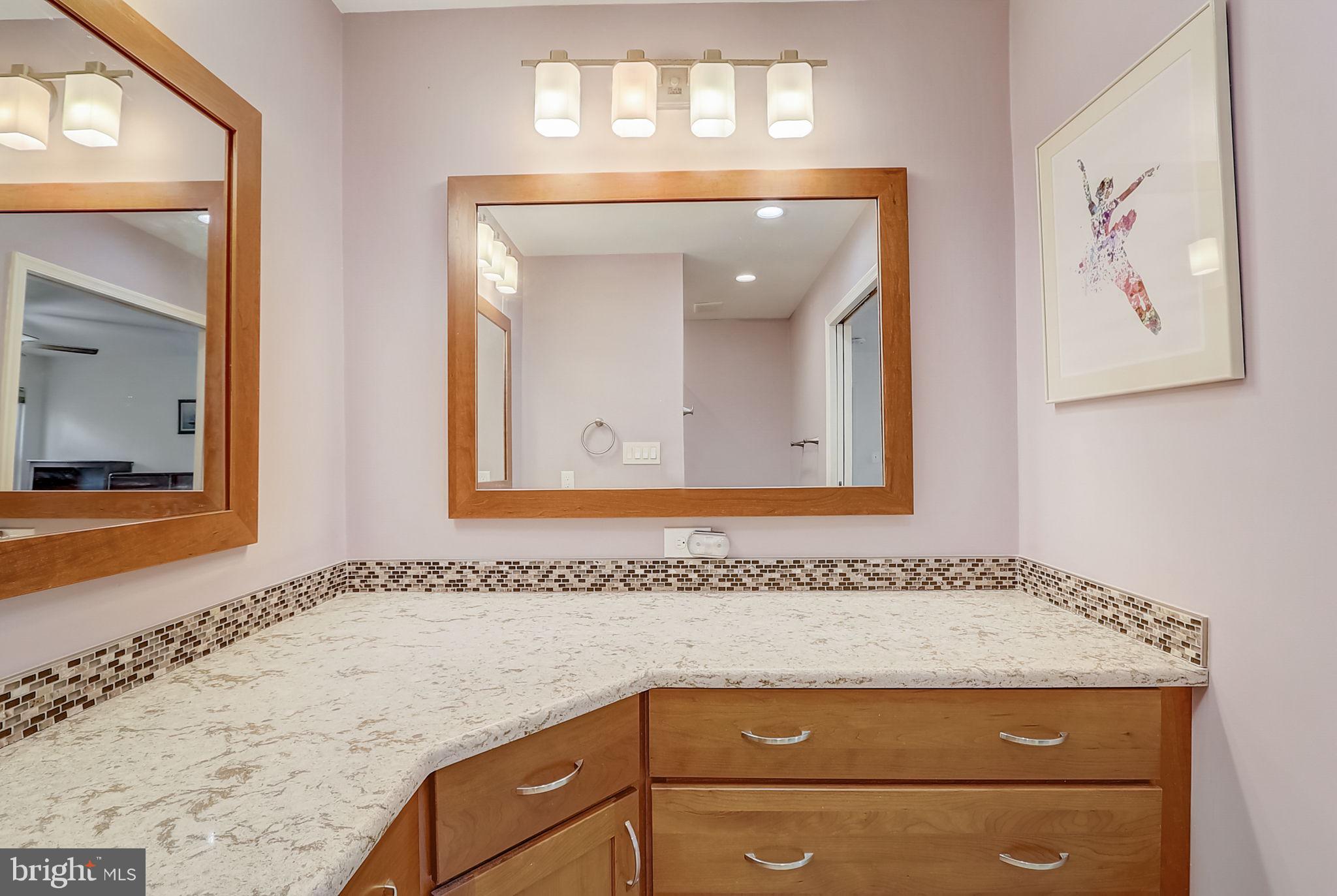 BENT TREE - Residential