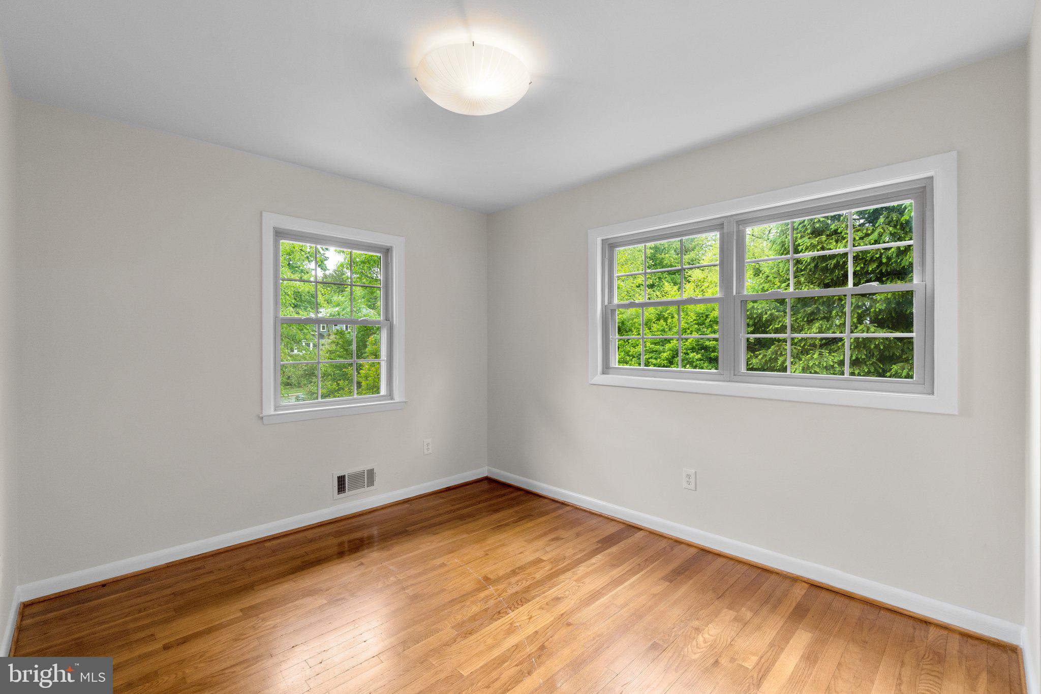 PINE VALLEY - Residential