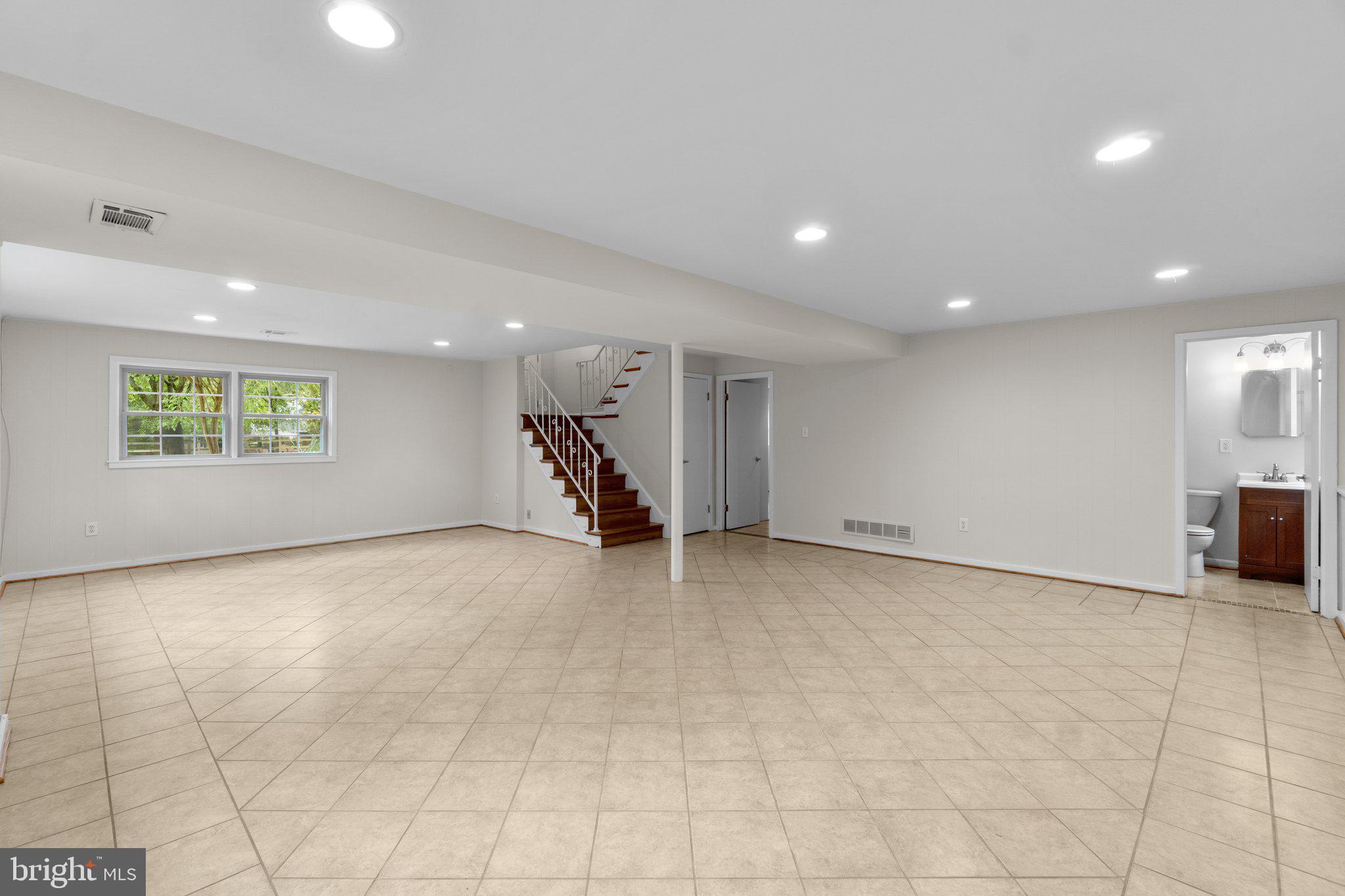 PINE VALLEY - Residential