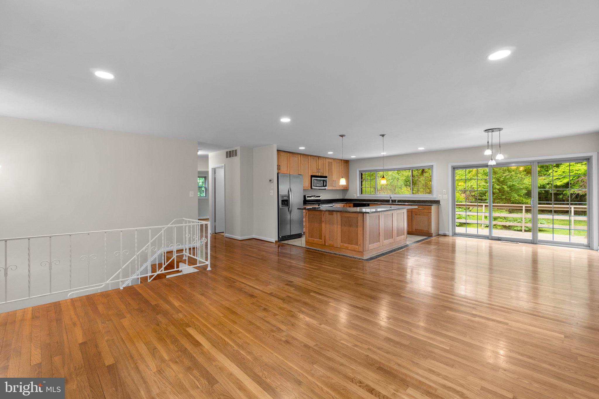 302 PINE FOREST COURT