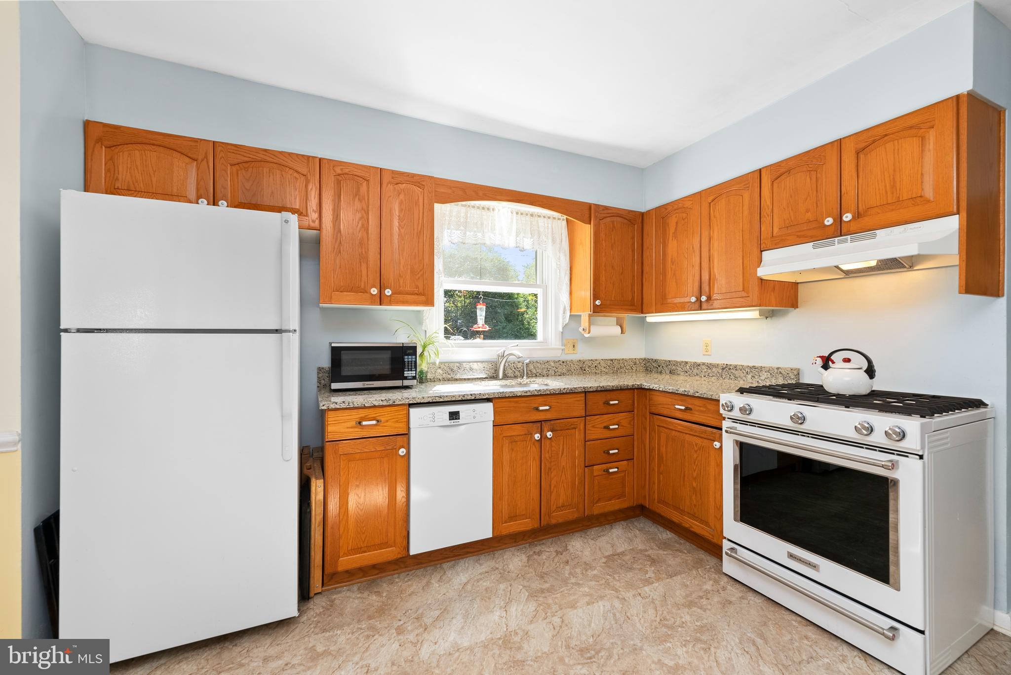 PERRY HALL - Residential