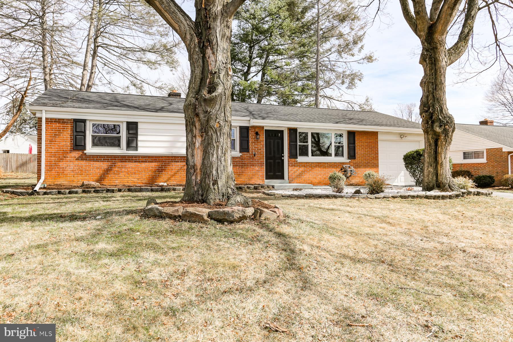 WILSHIRE HILLS - Residential