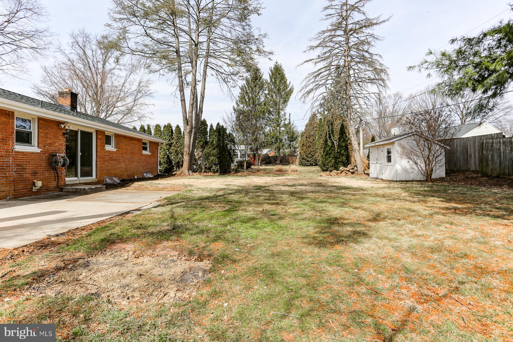 WILSHIRE HILLS - Residential