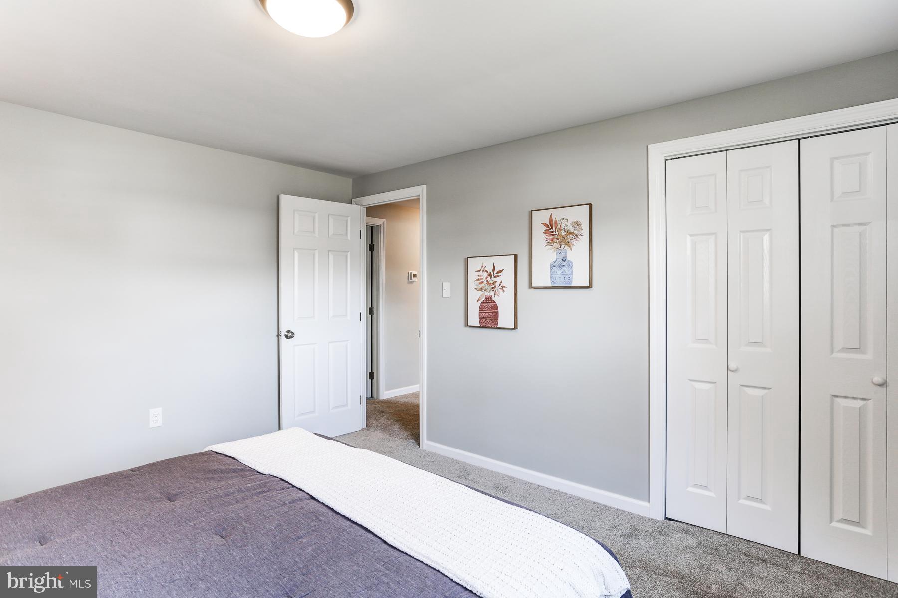 WILSHIRE HILLS - Residential