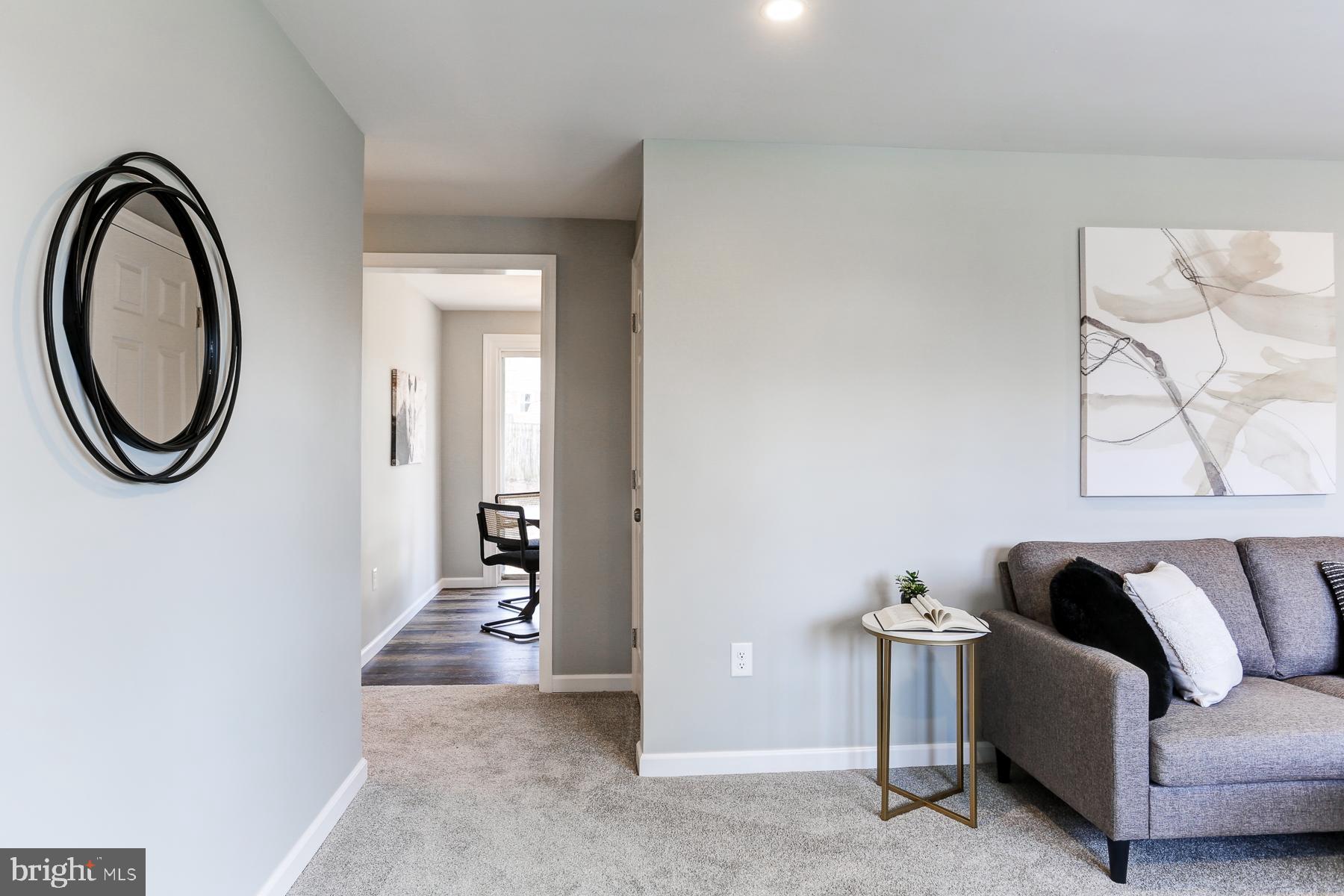 WILSHIRE HILLS - Residential