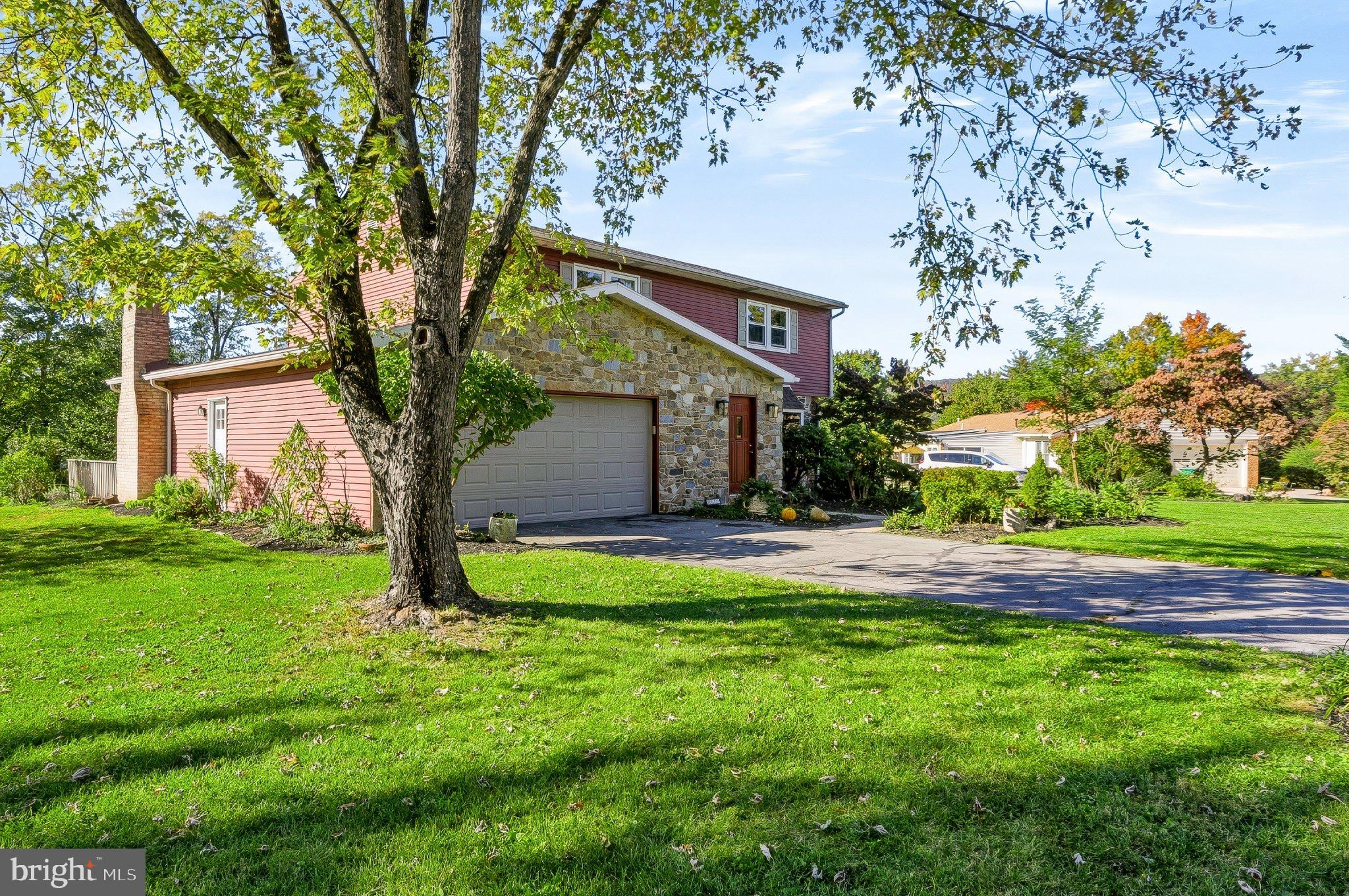 4426 AVON DRIVE