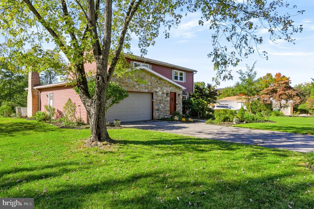 Photo of 4426 Avon Drive, HARRISBURG, PA 17112 (MLS # PADA2064992)