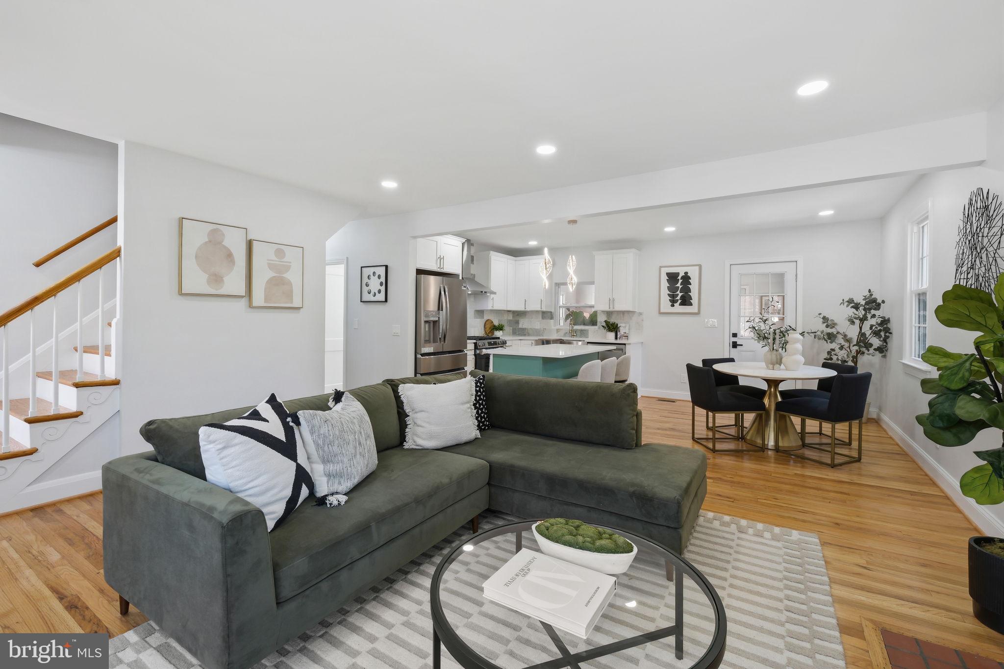 MEADOWOOD - Residential