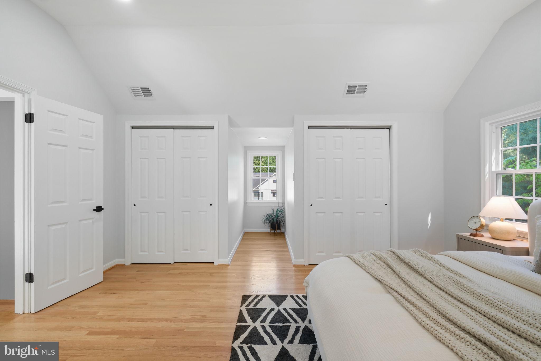 MEADOWOOD - Residential