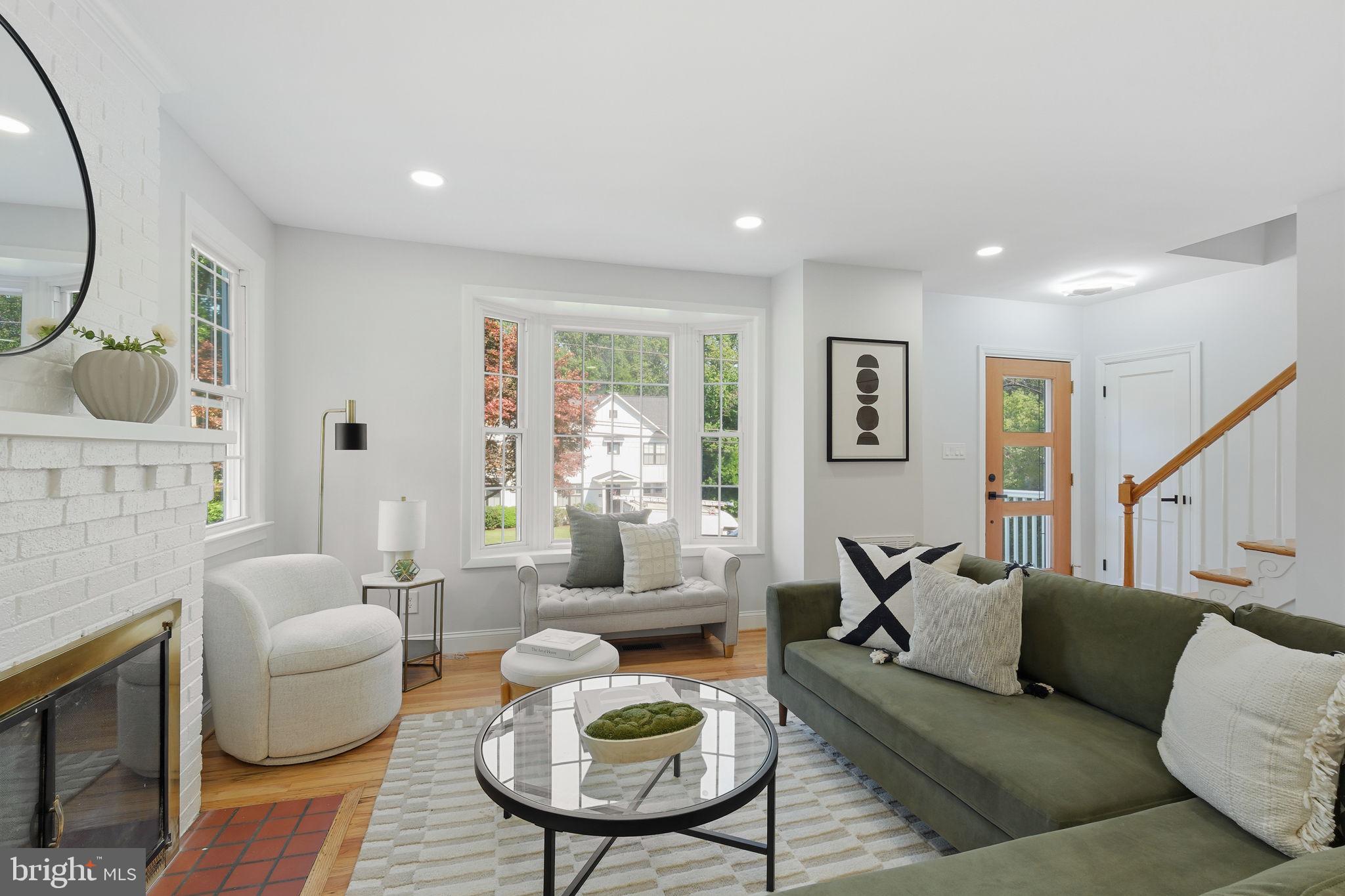 MEADOWOOD - Residential