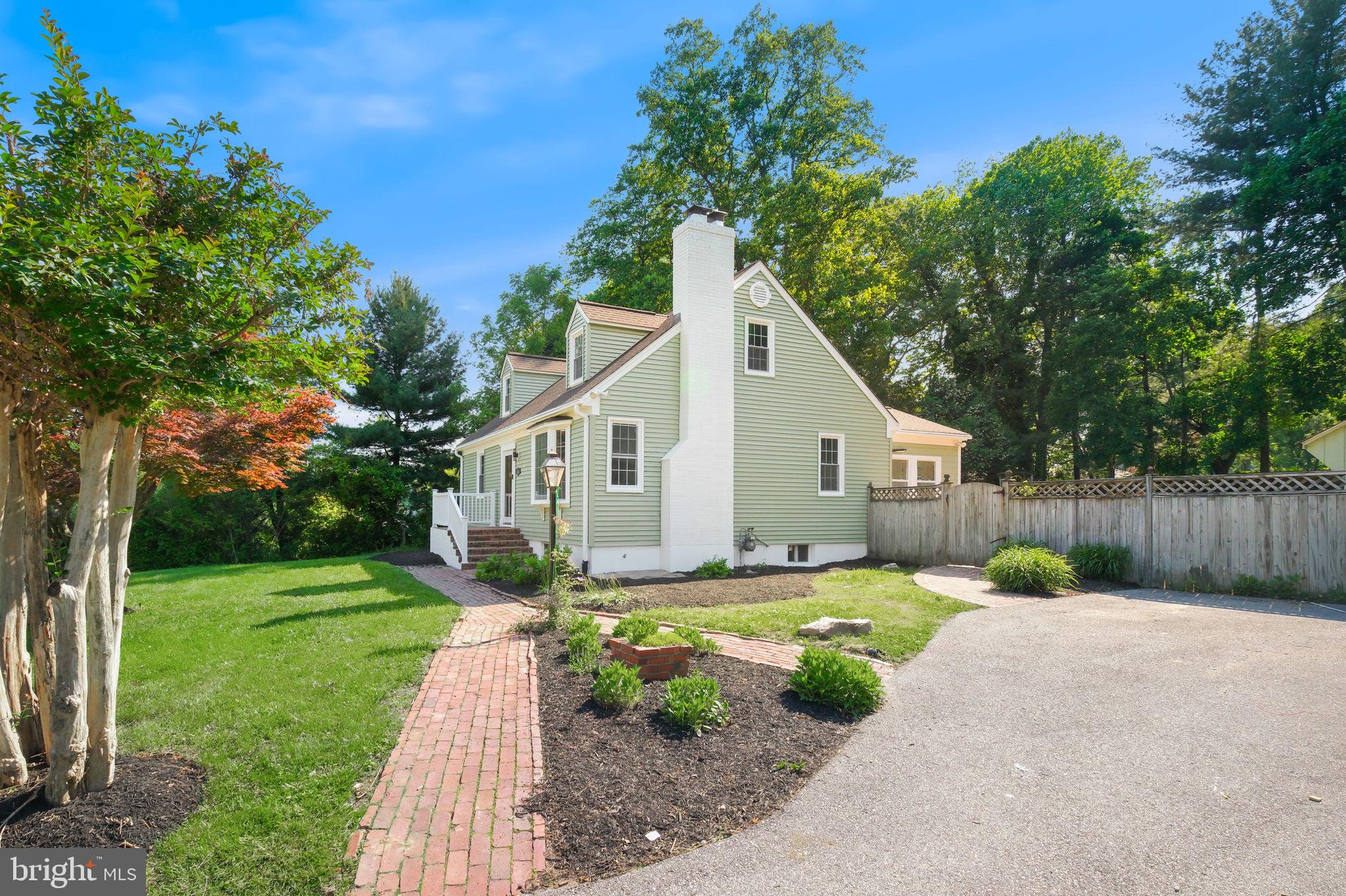 MEADOWOOD - Residential