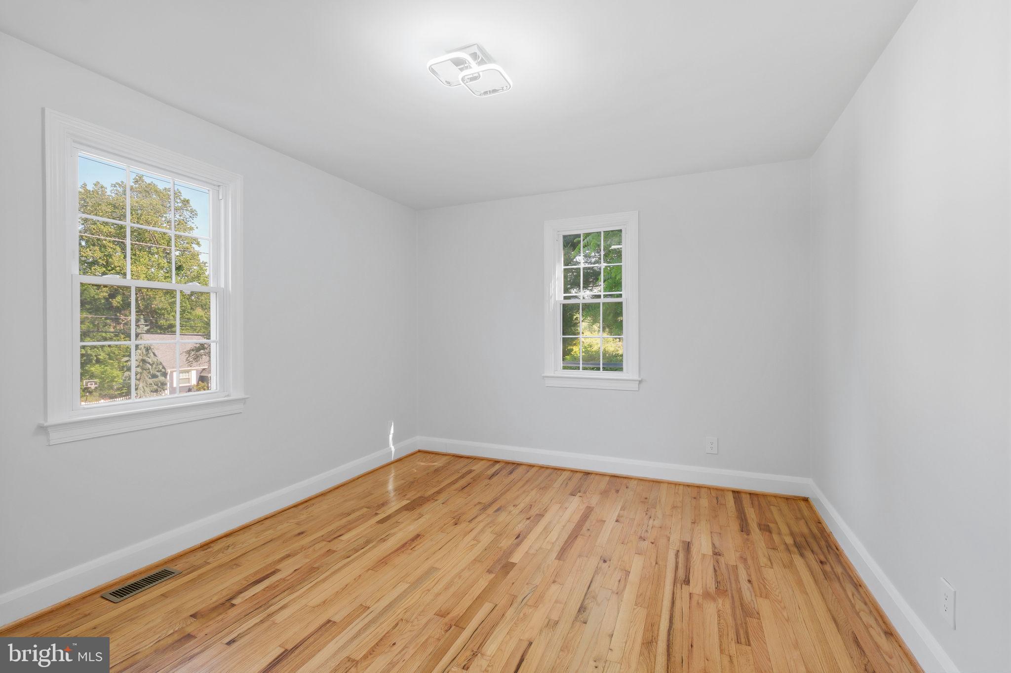 MEADOWOOD - Residential