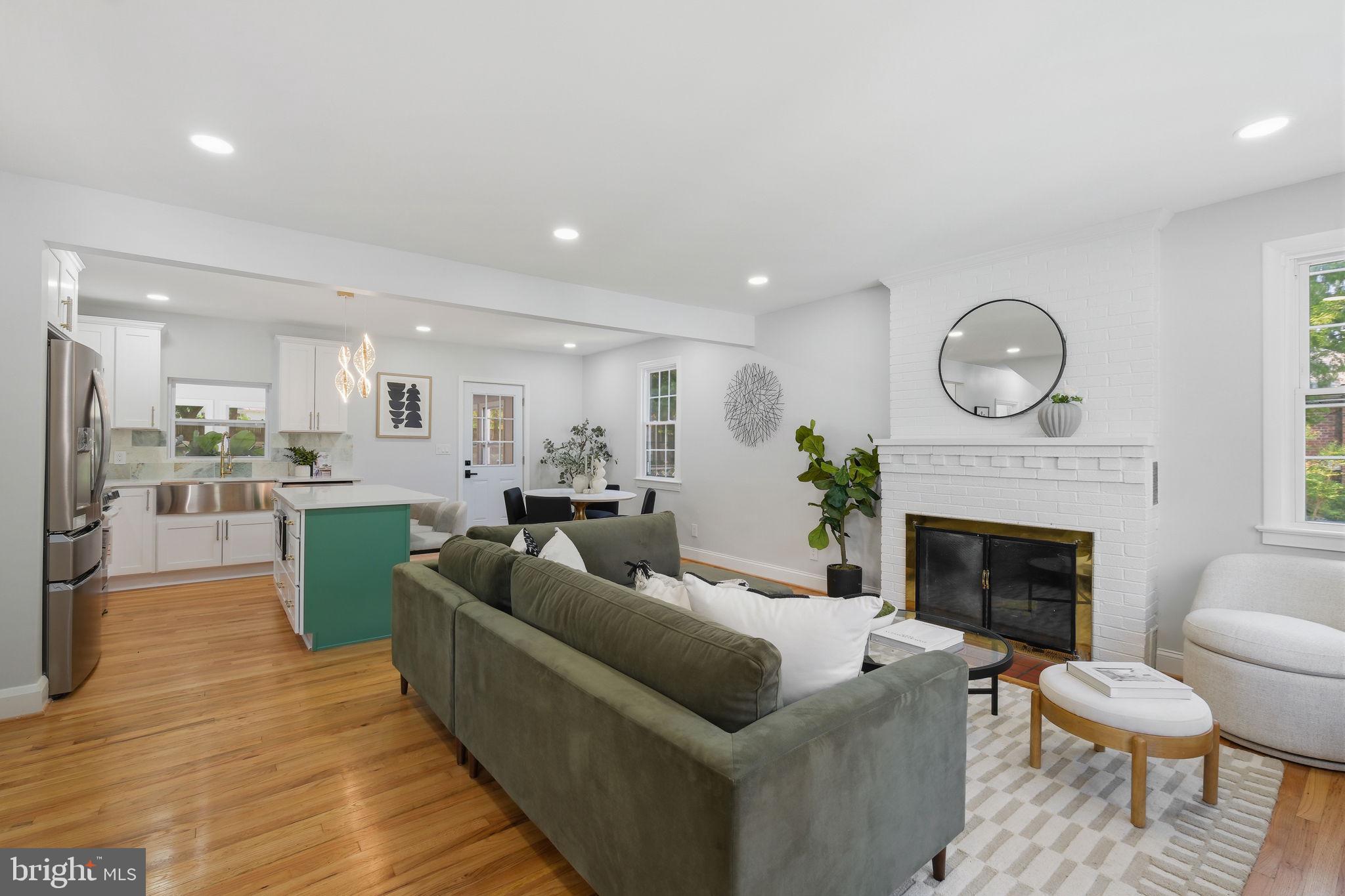 MEADOWOOD - Residential