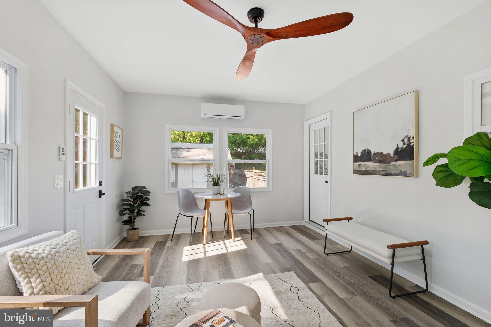 MEADOWOOD - Residential
