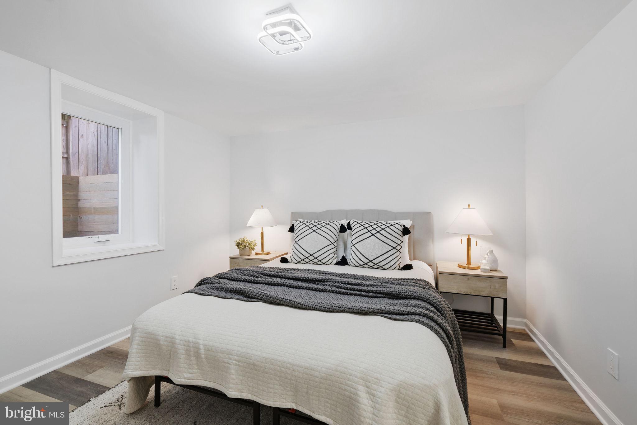 MEADOWOOD - Residential