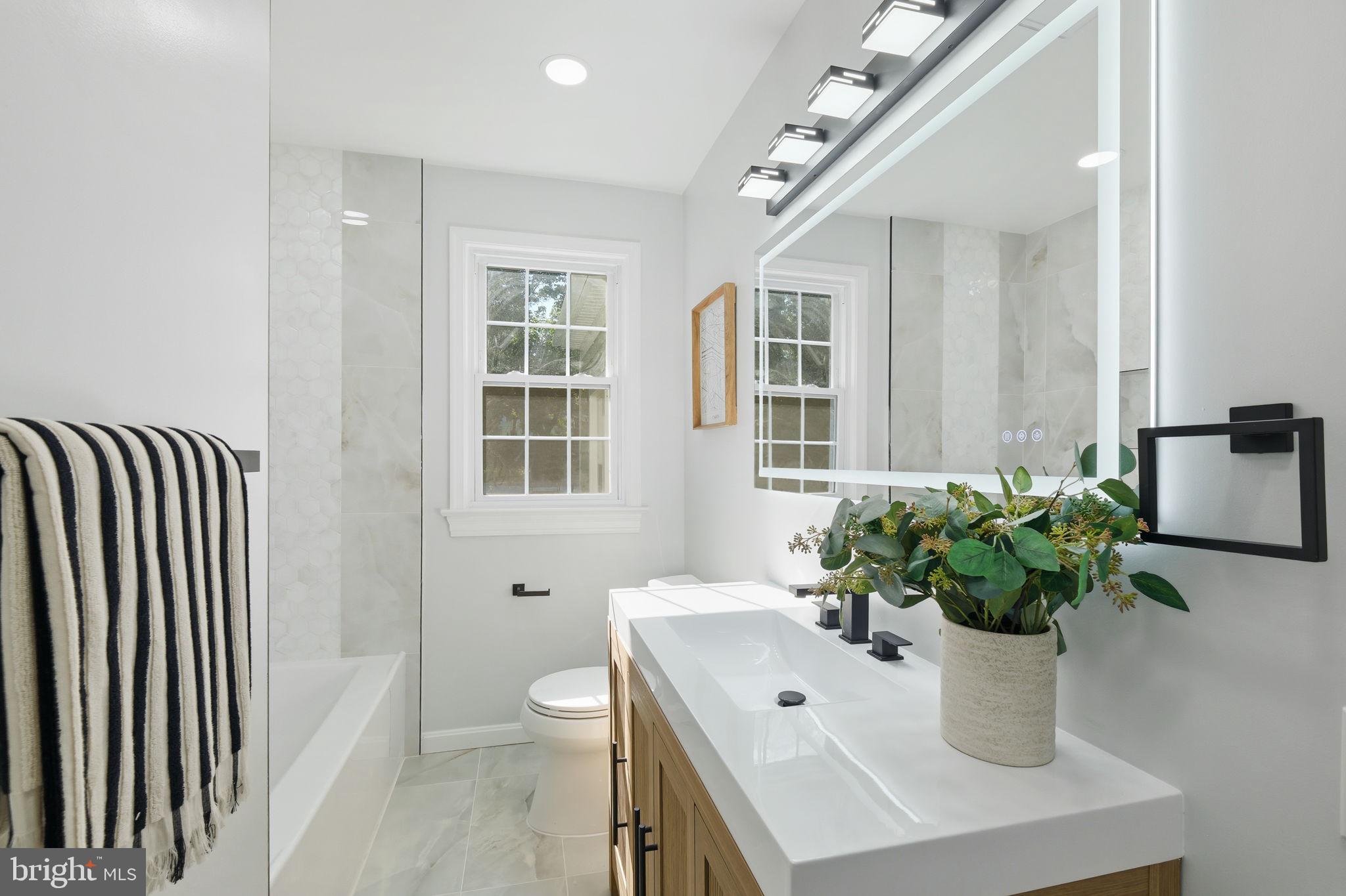 MEADOWOOD - Residential