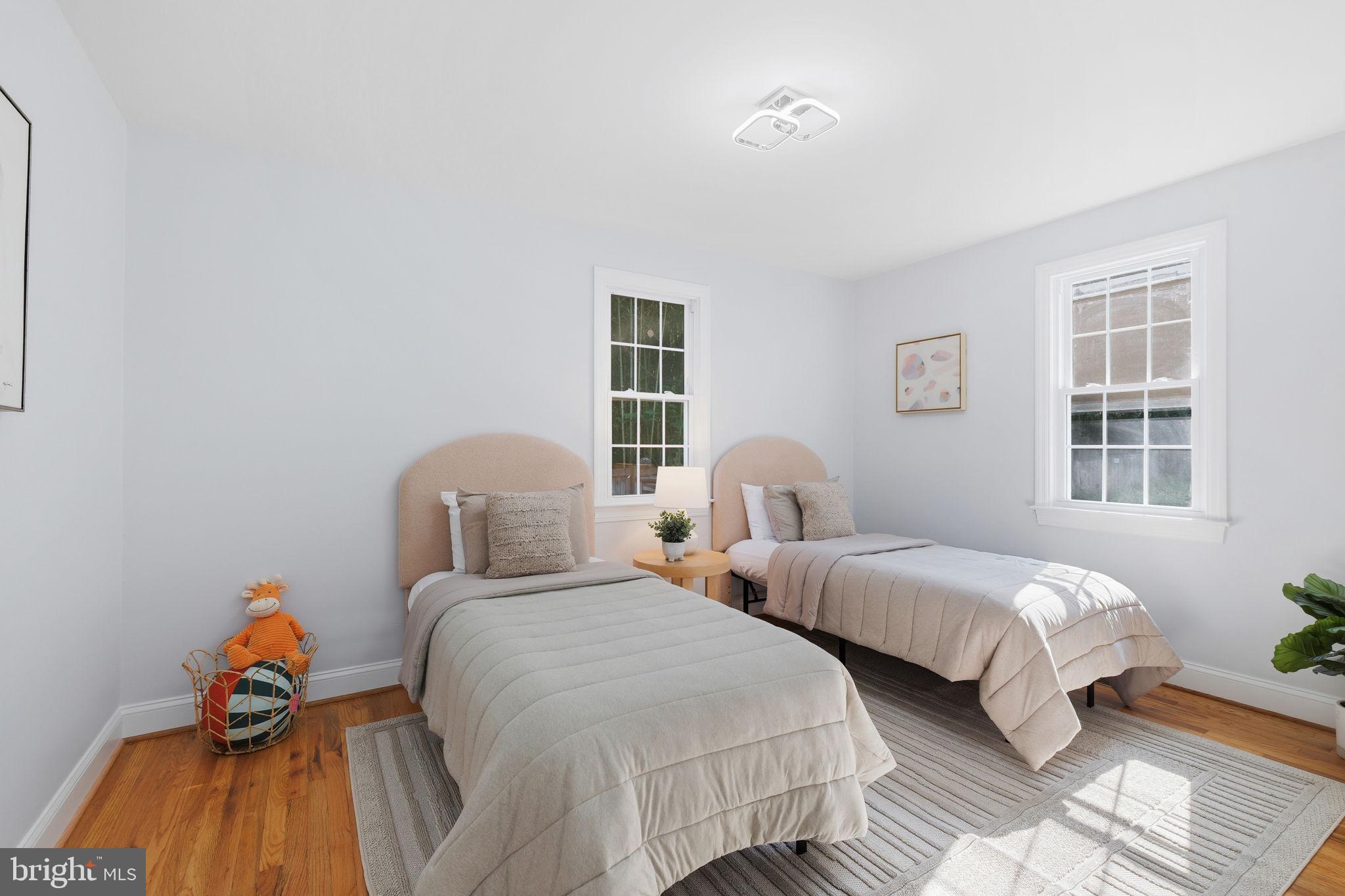 MEADOWOOD - Residential