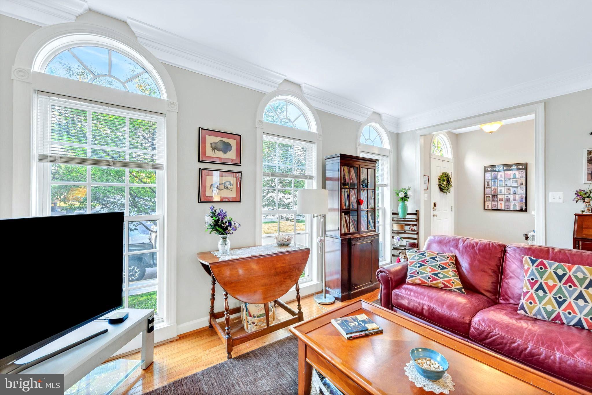 3104 KING LANE