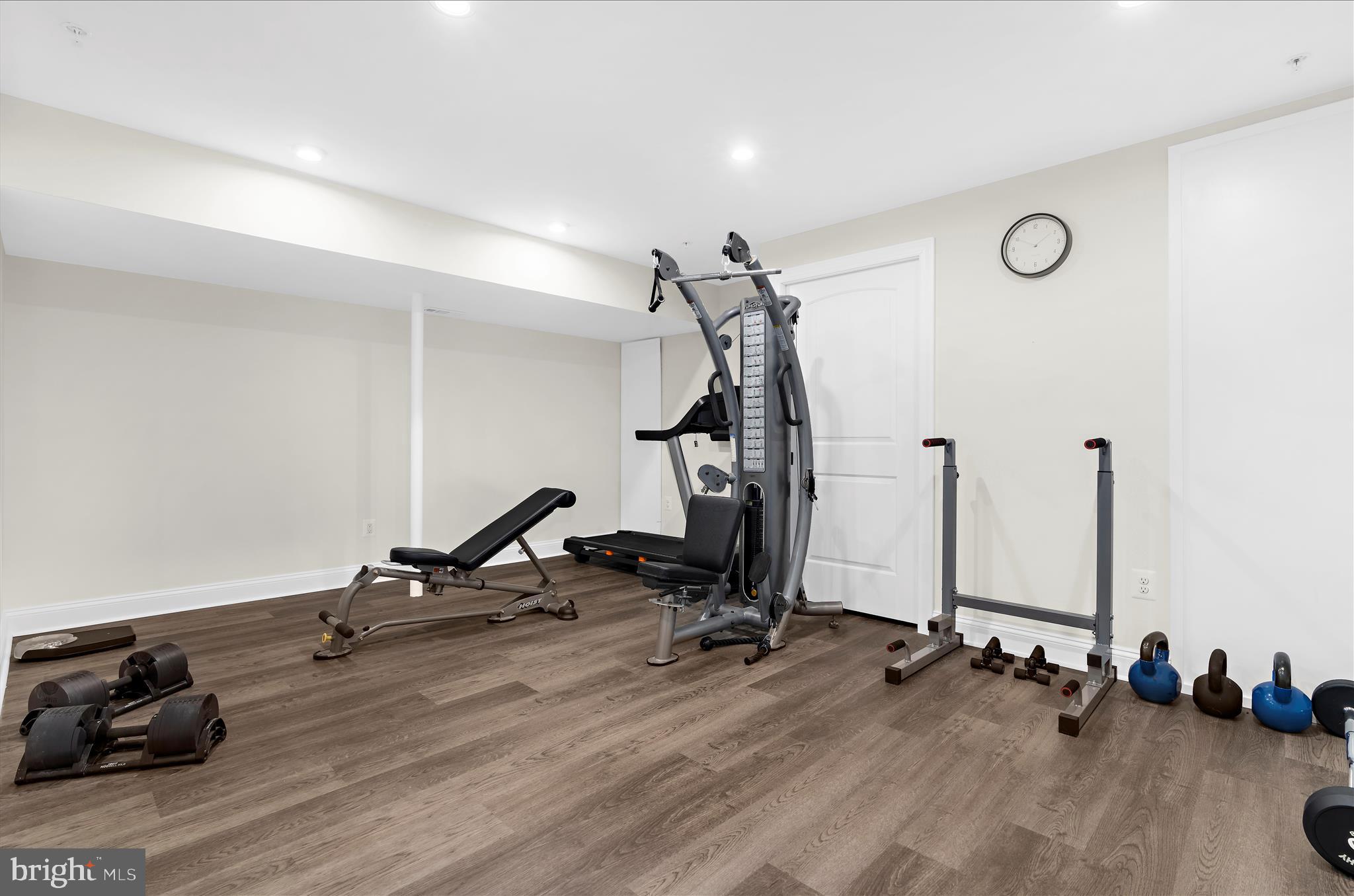 OAKLAND HALL - Residential