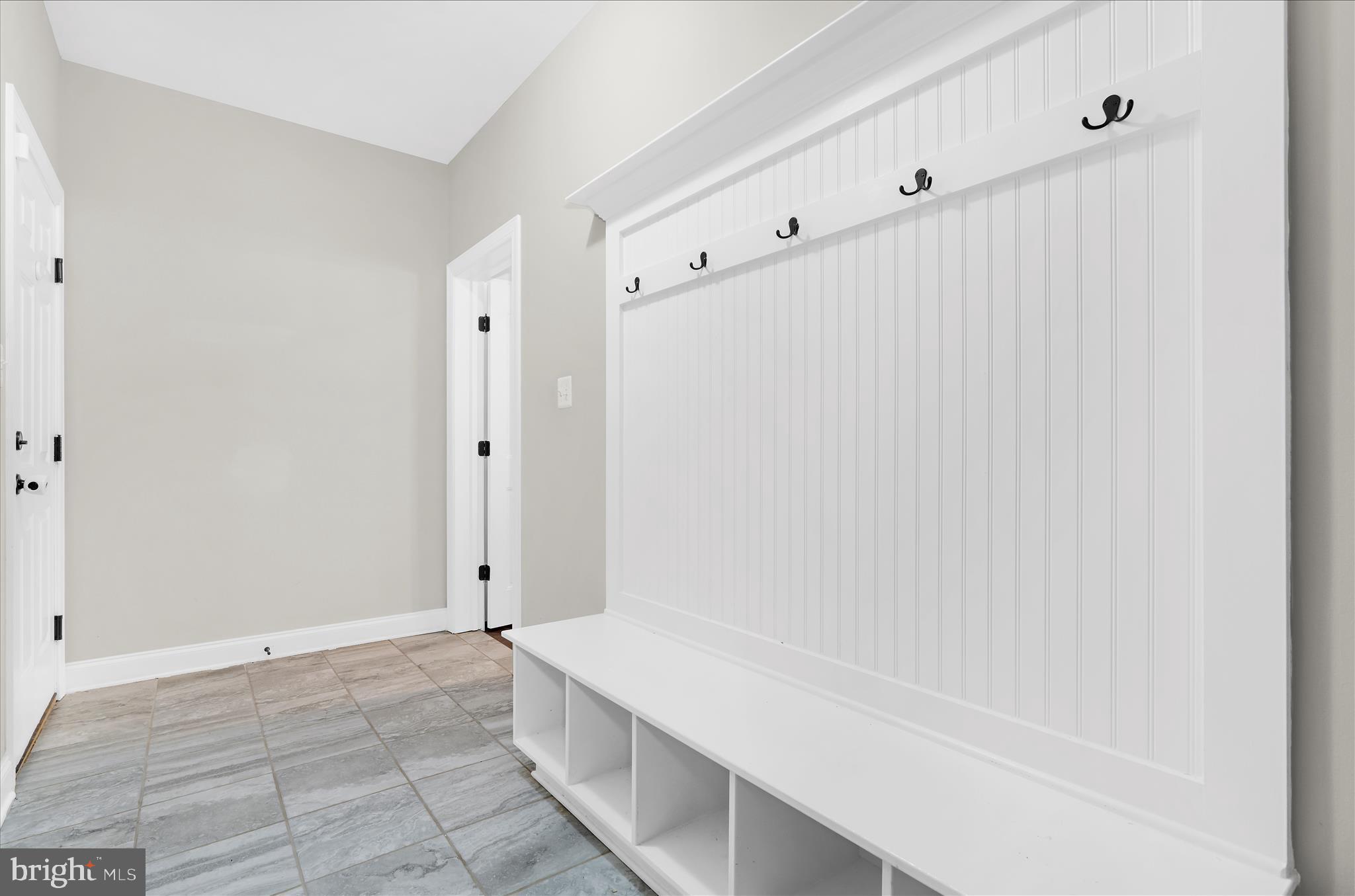 OAKLAND HALL - Residential