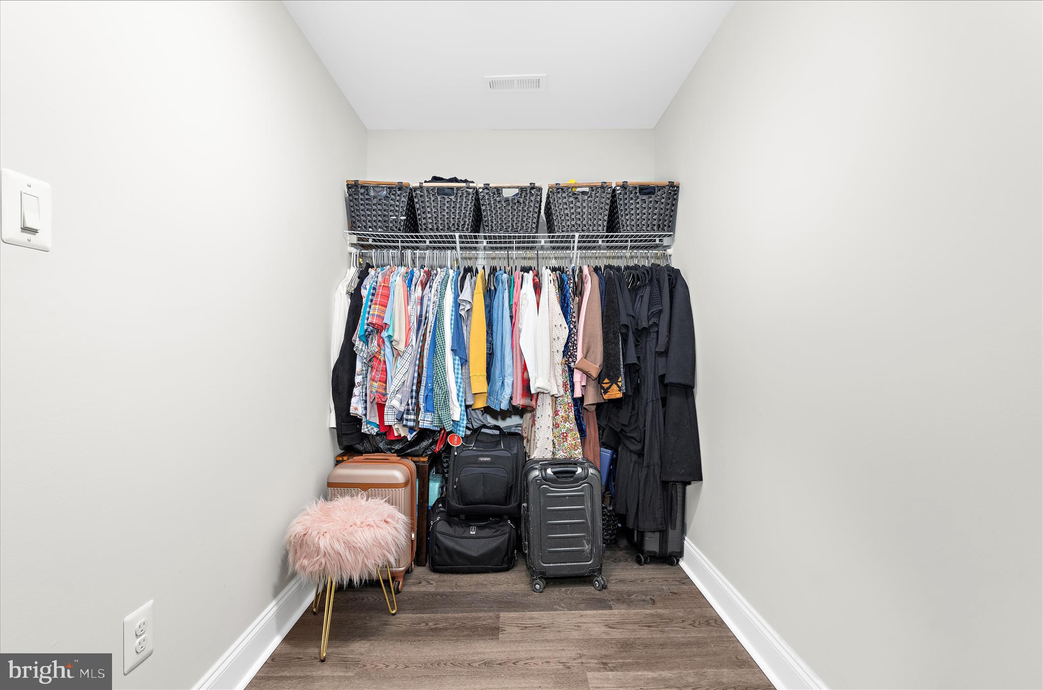 OAKLAND HALL - Residential