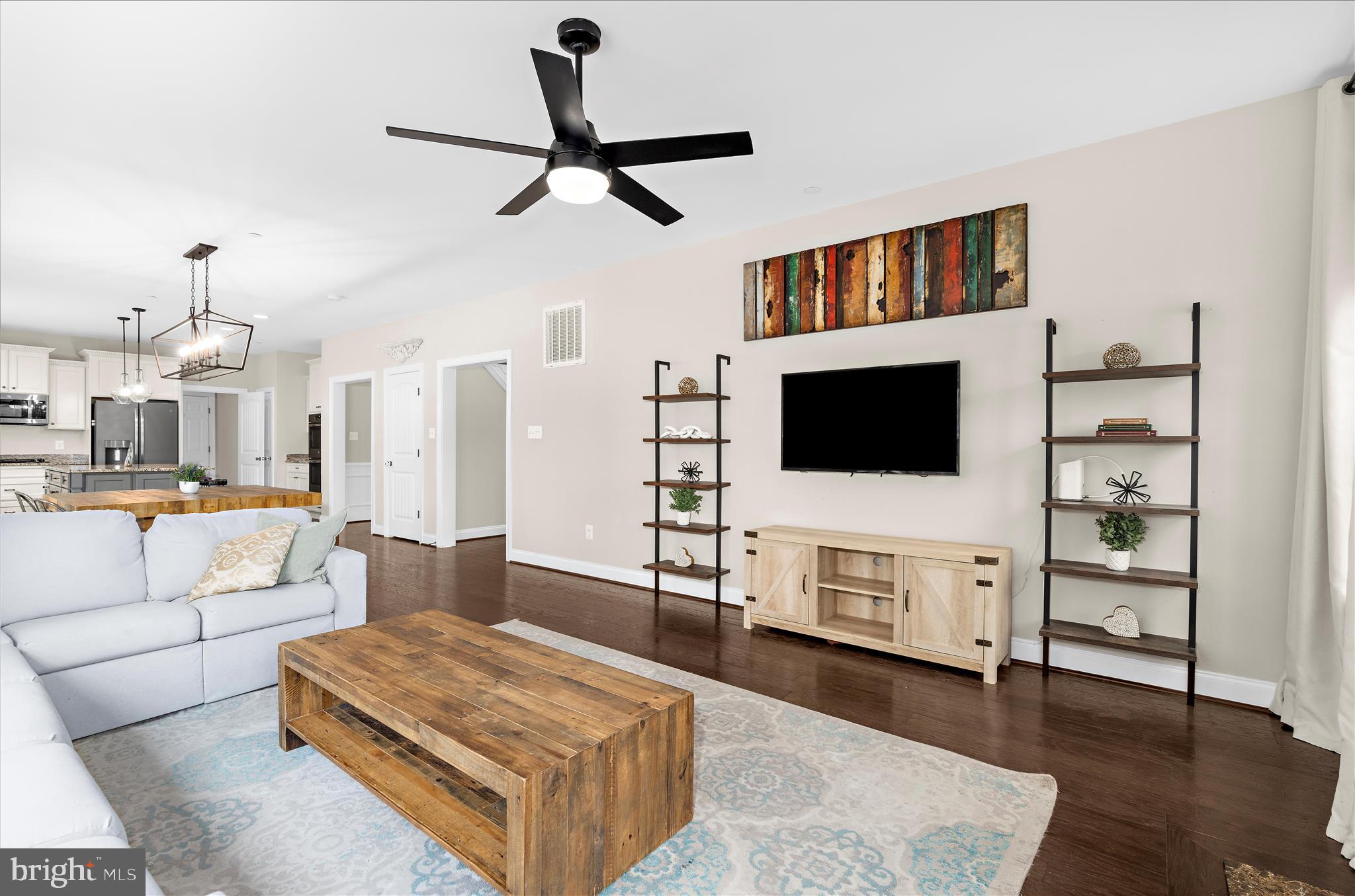 OAKLAND HALL - Residential