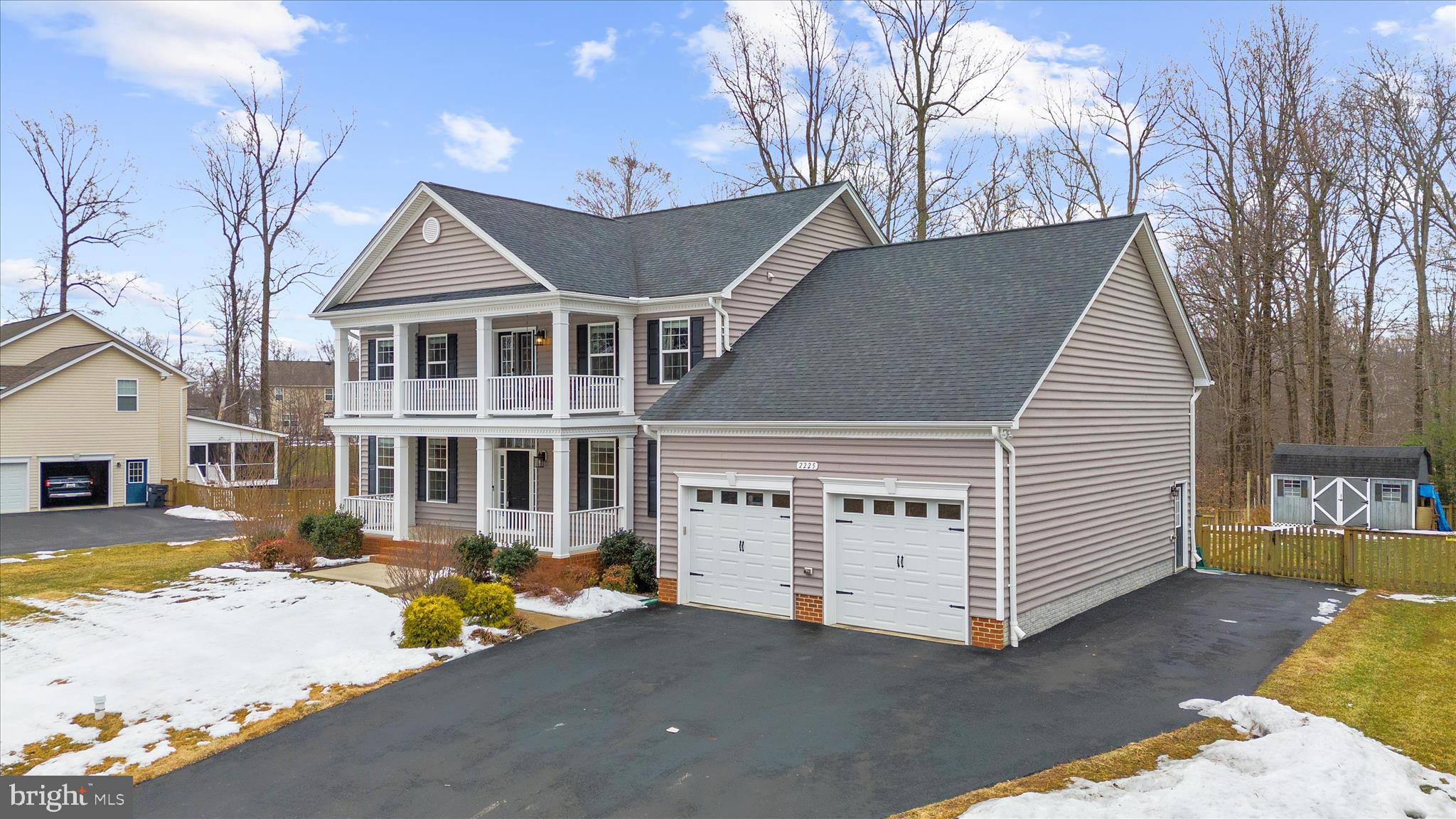 OAKLAND HALL - Residential