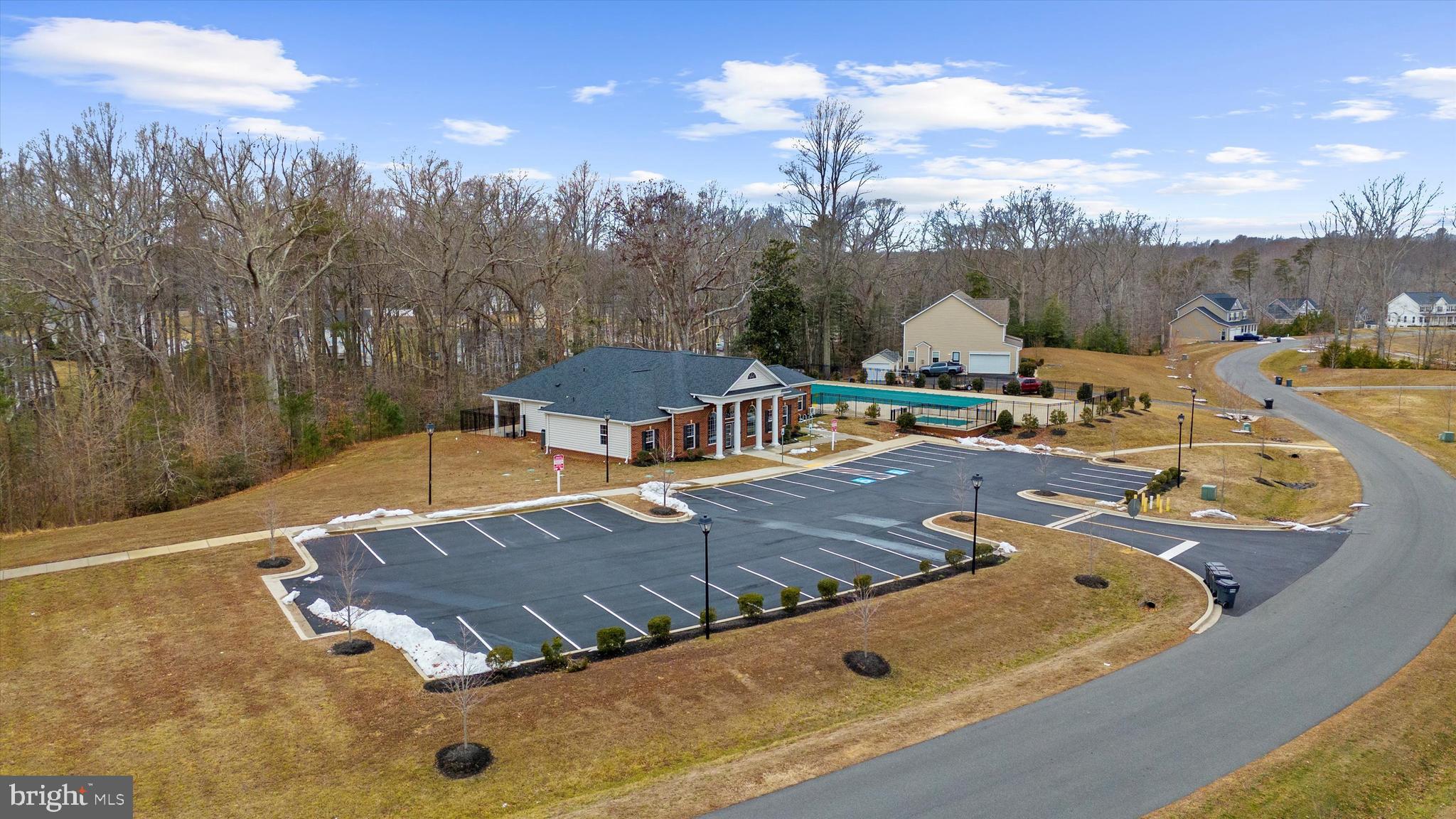 OAKLAND HALL - Residential