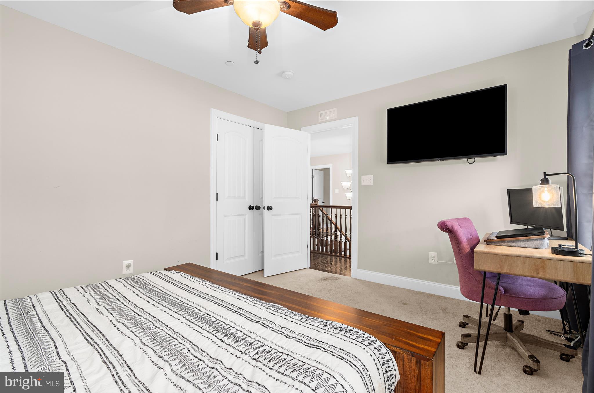 OAKLAND HALL - Residential