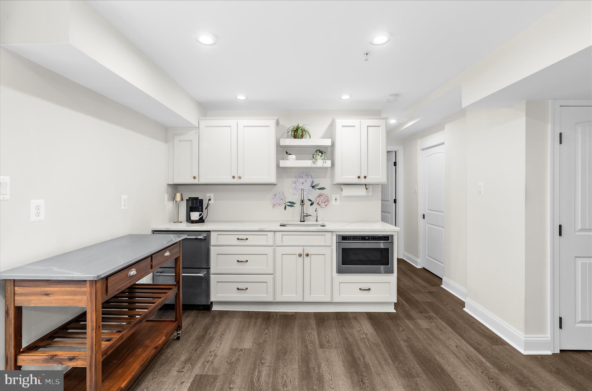 OAKLAND HALL - Residential