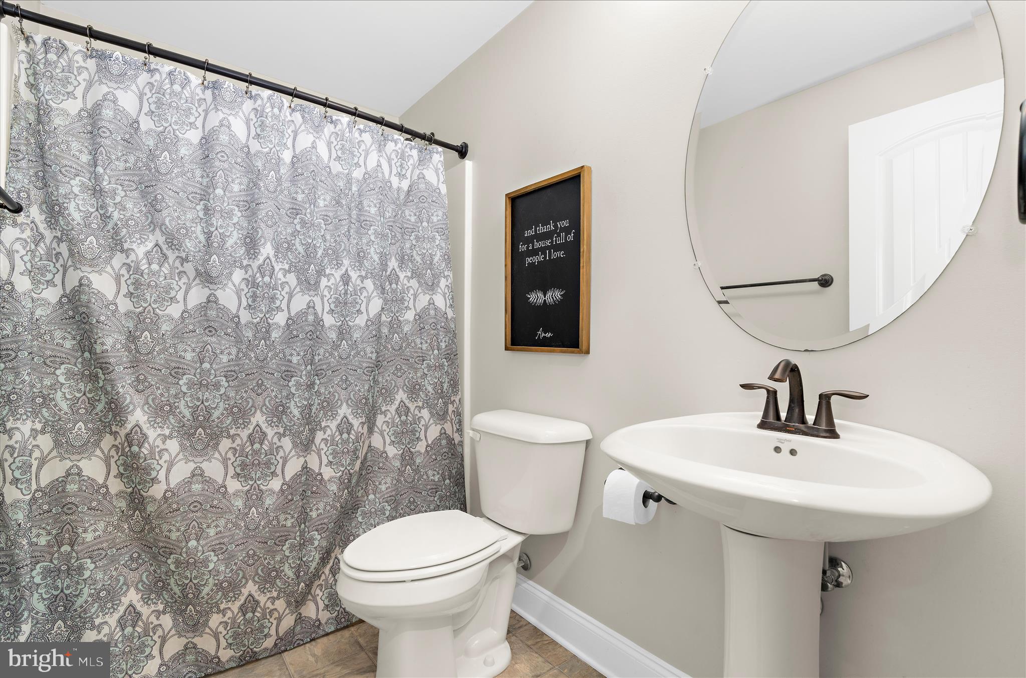 OAKLAND HALL - Residential